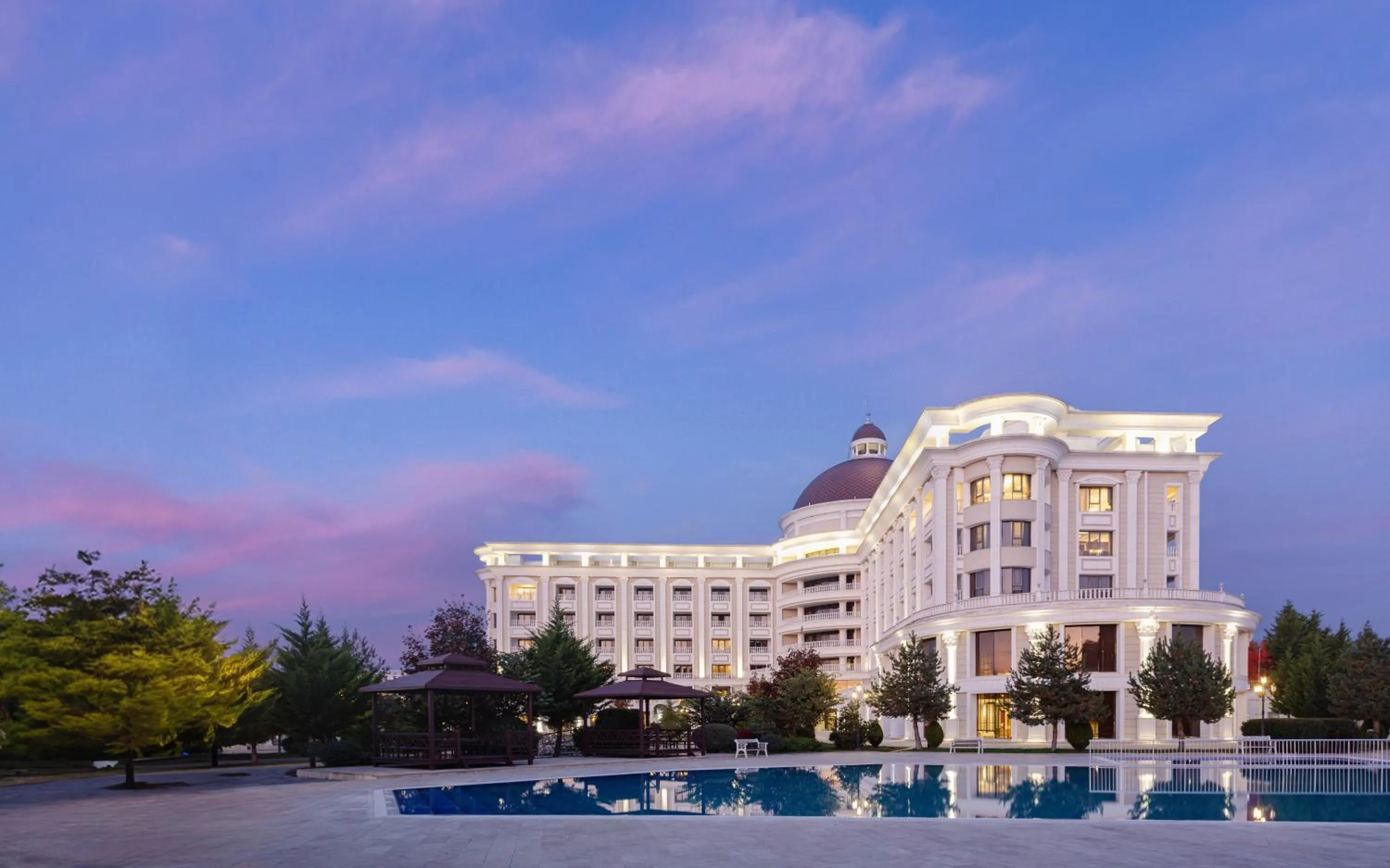 Property building in Shamakhi Palace Sharadil