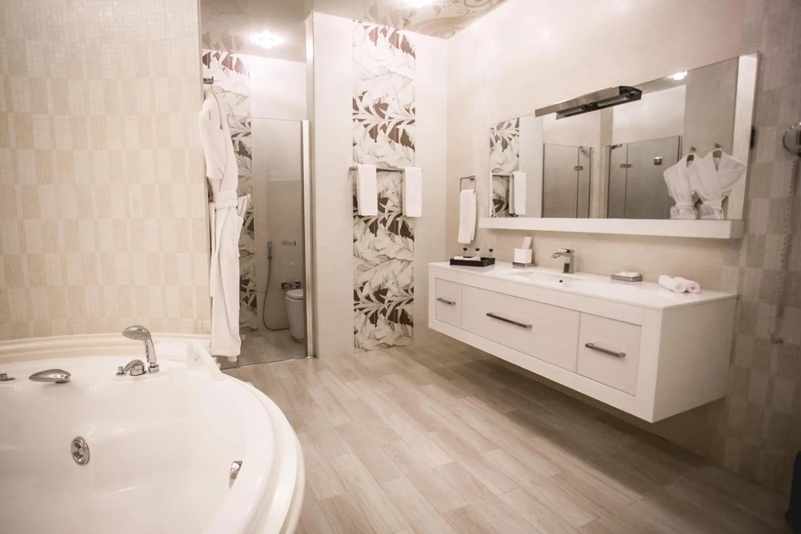 Bathroom in Shamakhi Palace Sharadil