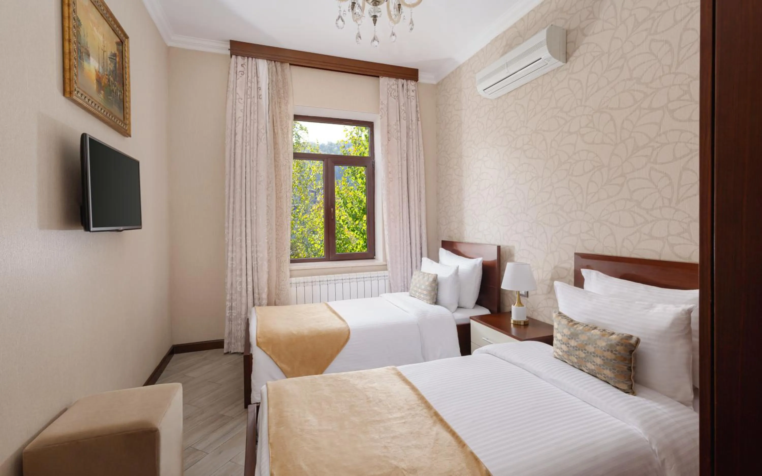 Bedroom, Bed in Shamakhi Palace Sharadil