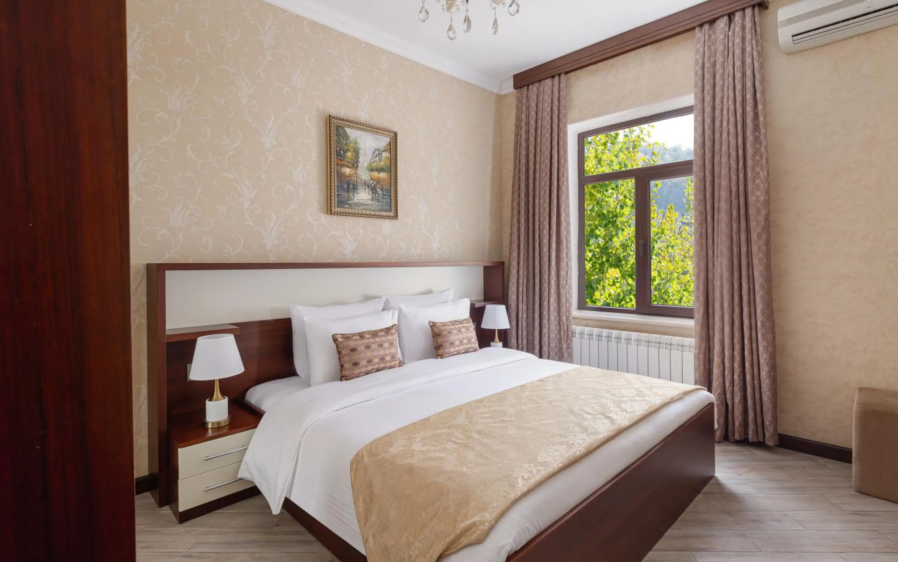 Bedroom, Bed in Shamakhi Palace Sharadil