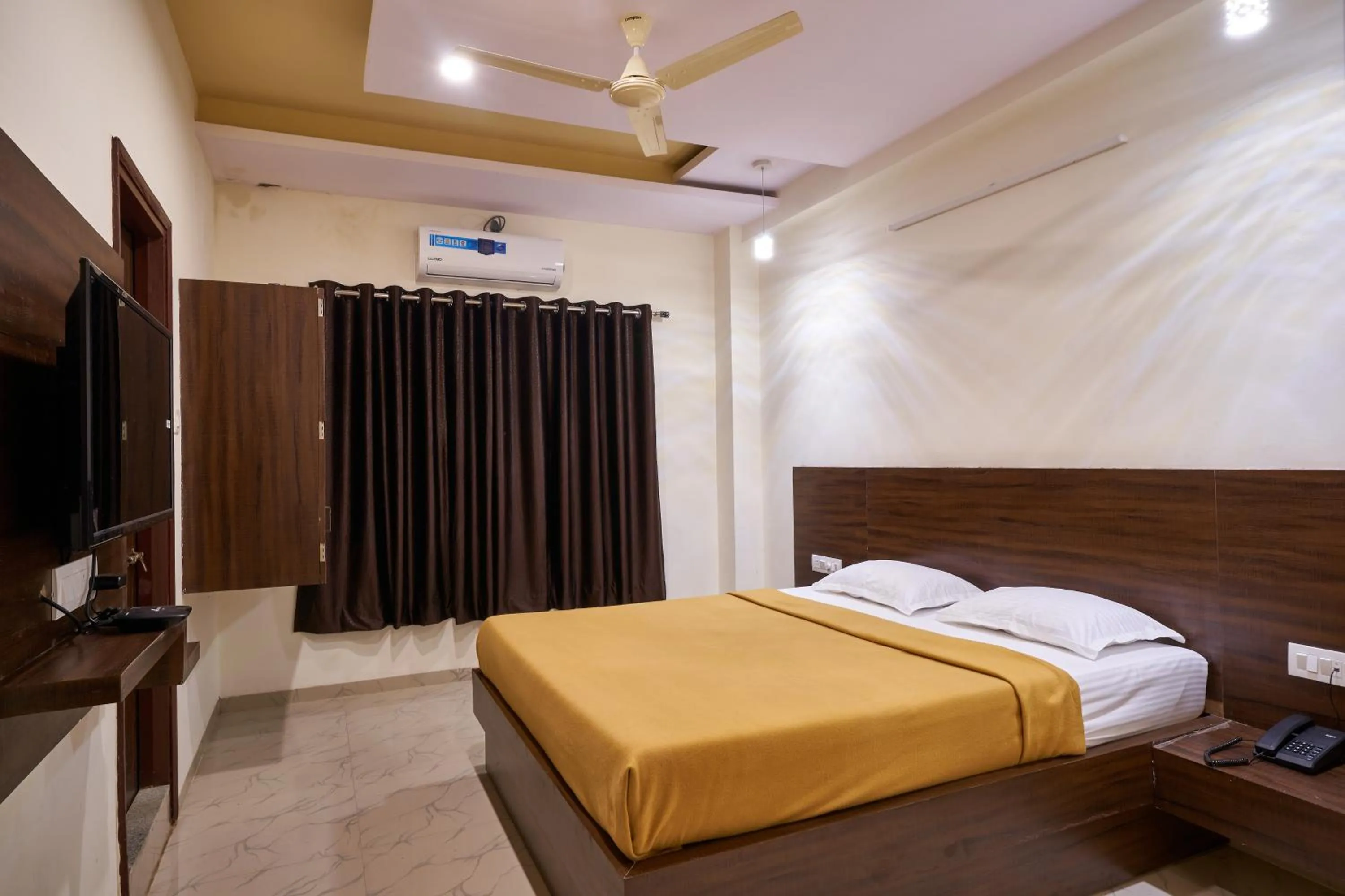 Bedroom in Hotel Ranjan Deluxe