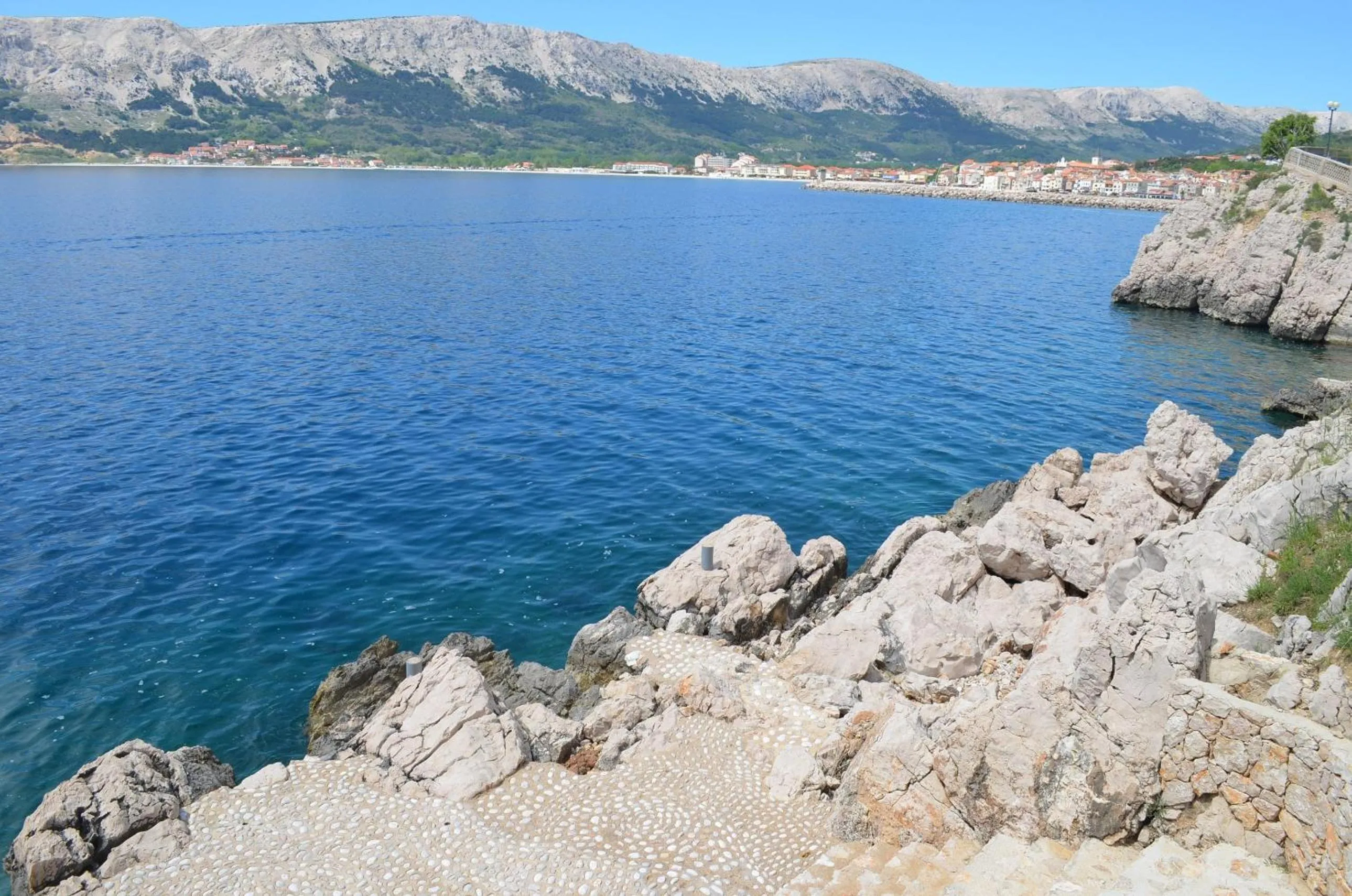 Beach in Apartment Kricin