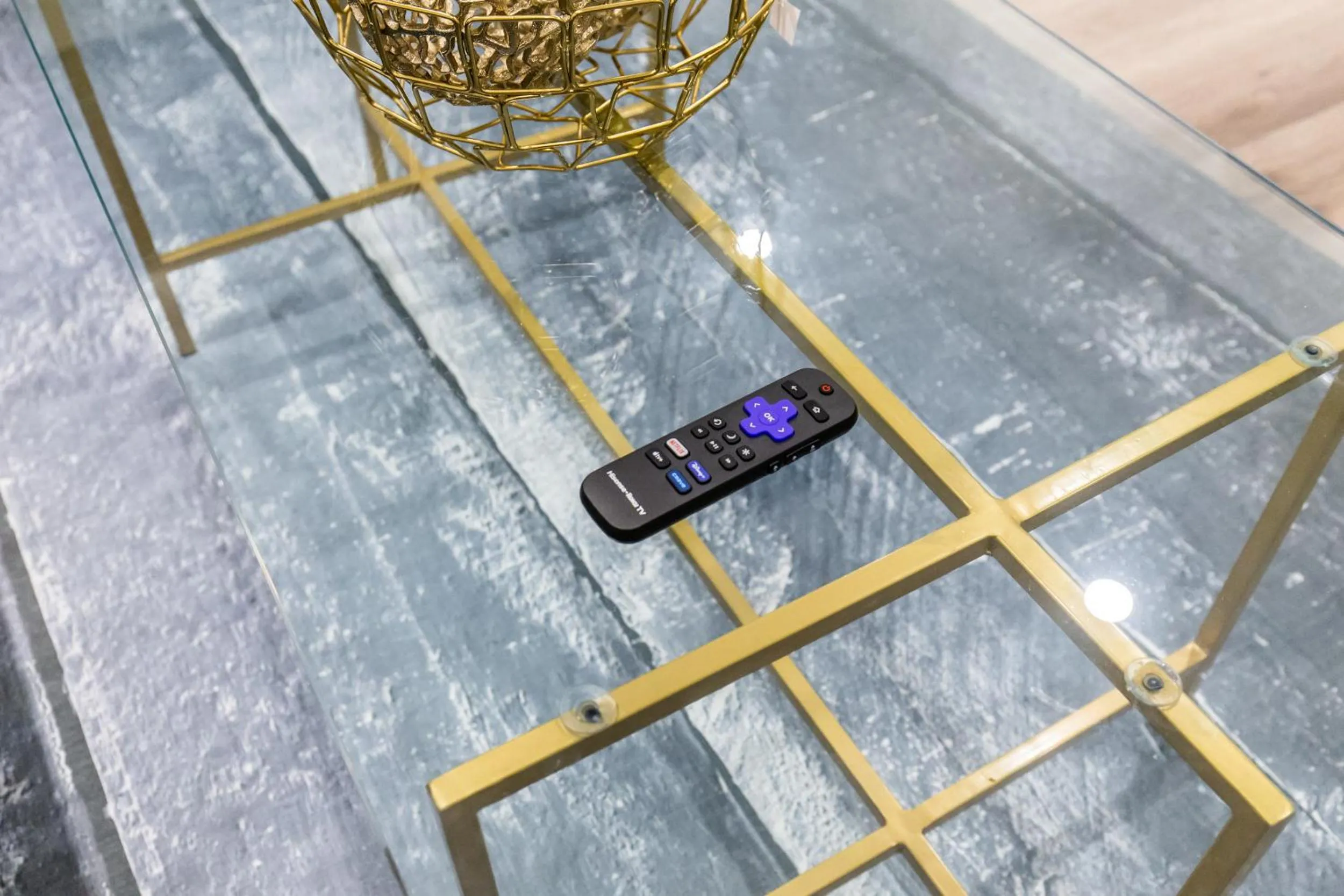 Living room in Entire Luxury Suite 6Mins To Falls, Free Parking