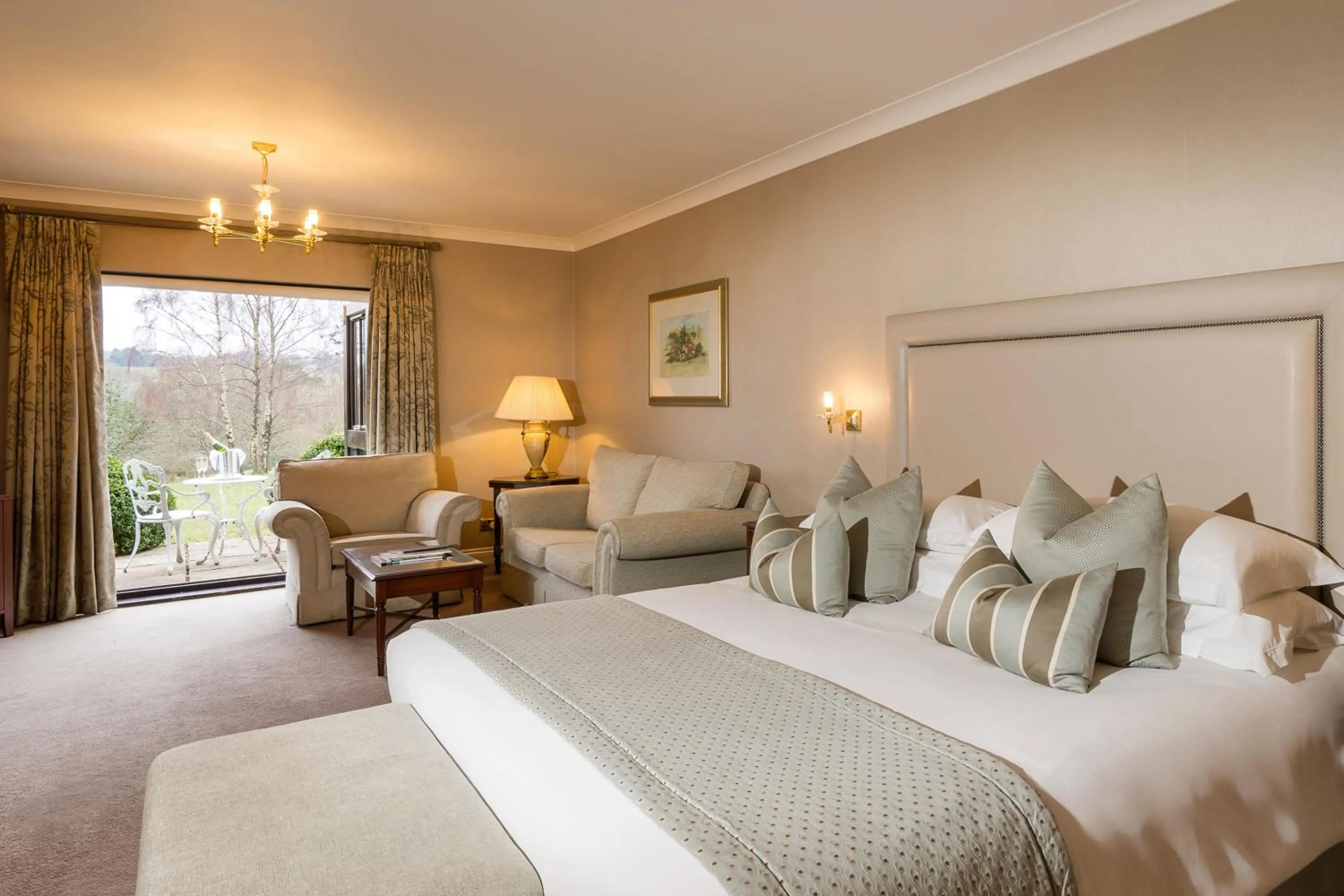 Photo of the whole room, Bed in Ashdown Park Hotel