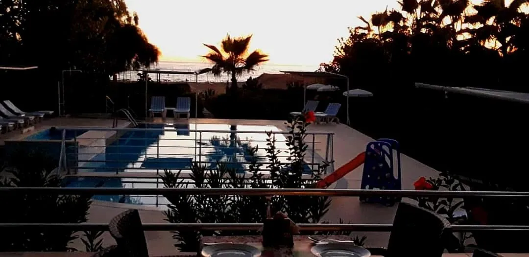 Swimming pool in Hotel Grün