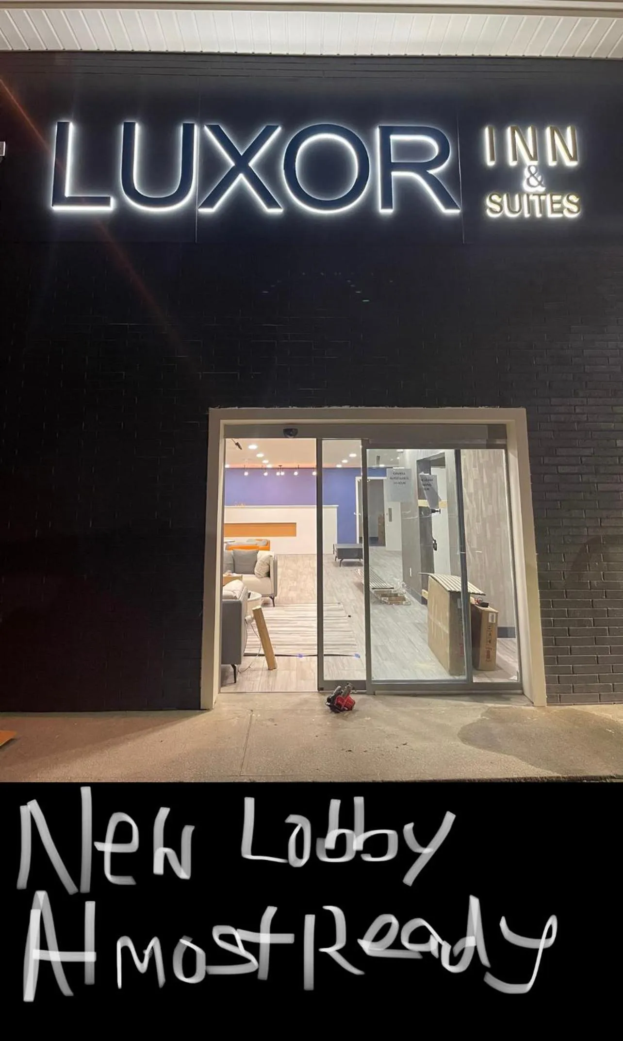 Luxor Inn & Suites, a Travelodge by Wyndham