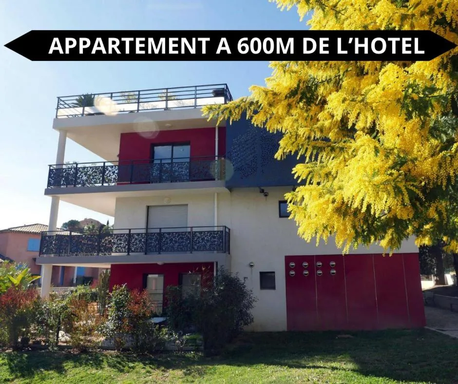 Roc Hotel - Hôtel 4 étoiles les pieds dans l'eau