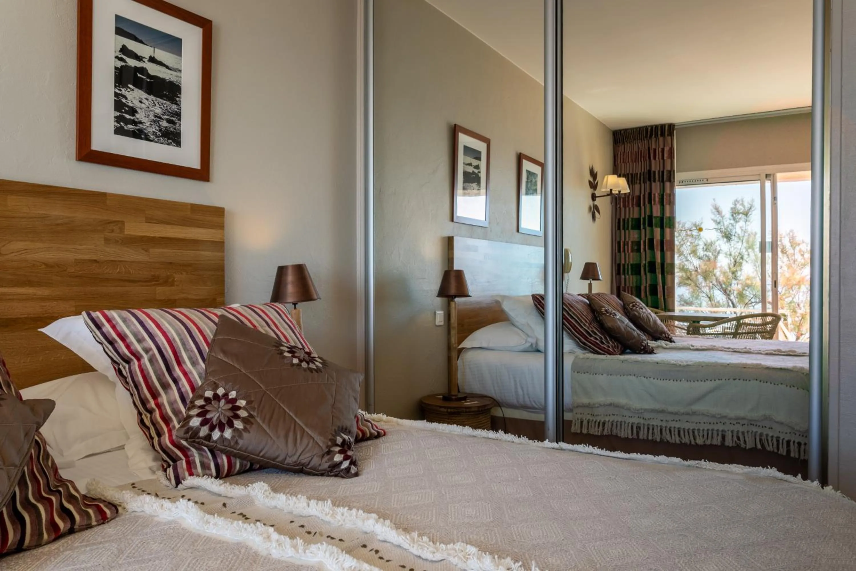 Sea view, Bed in Roc Hotel