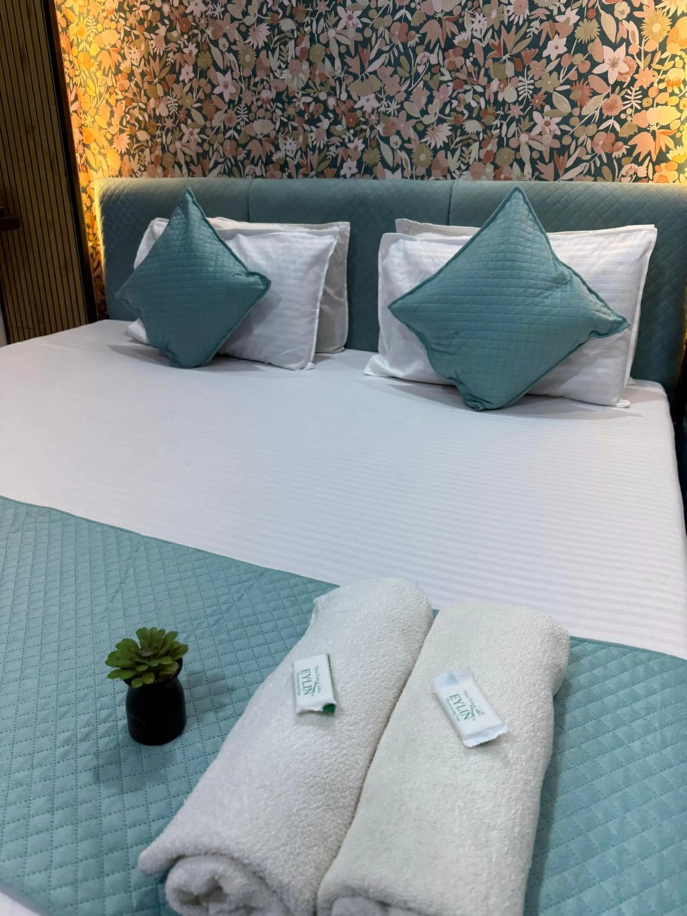 Bed in Hotel Shree Krishna Palace