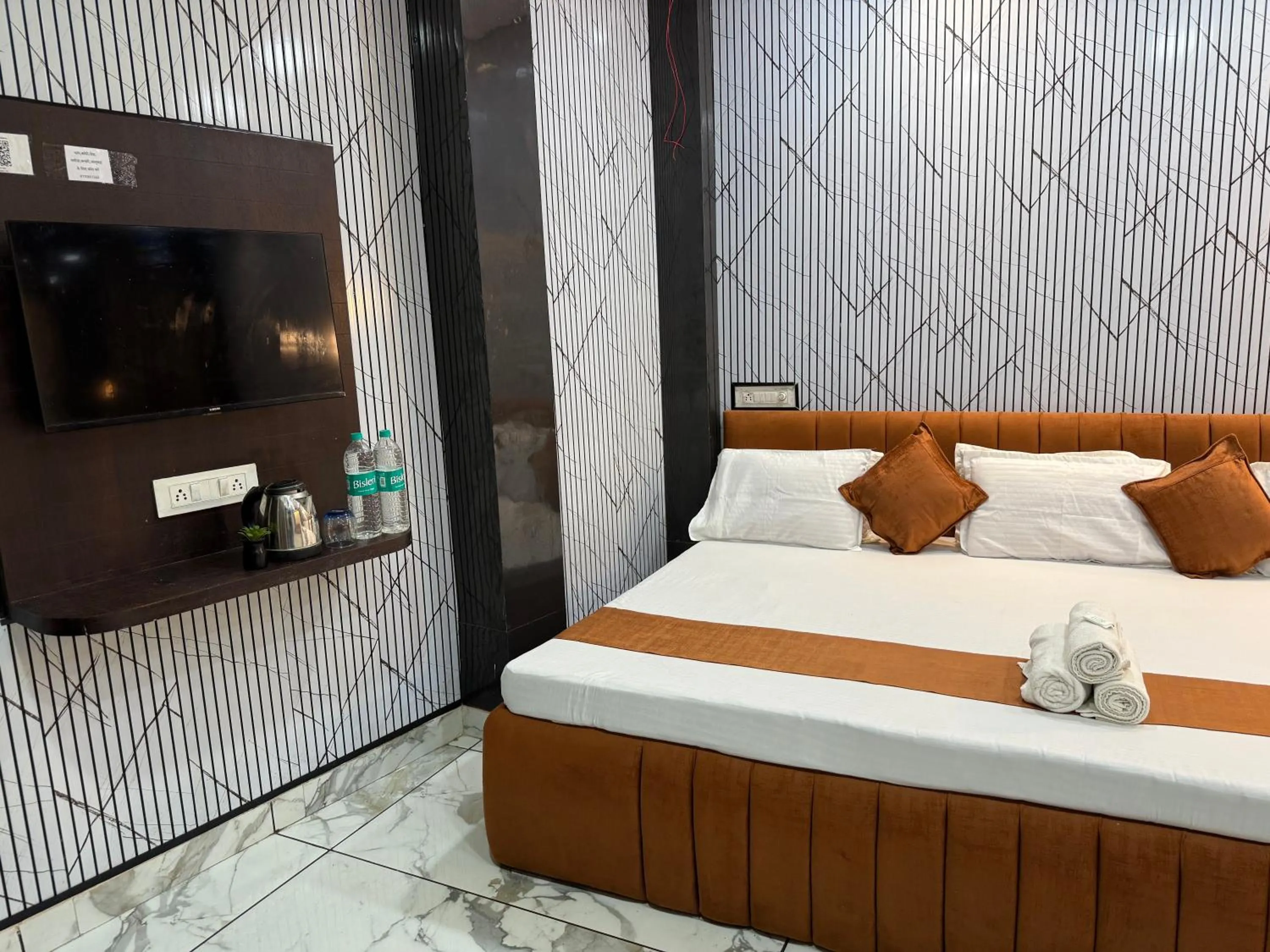 Bed in Hotel Shree Krishna Palace