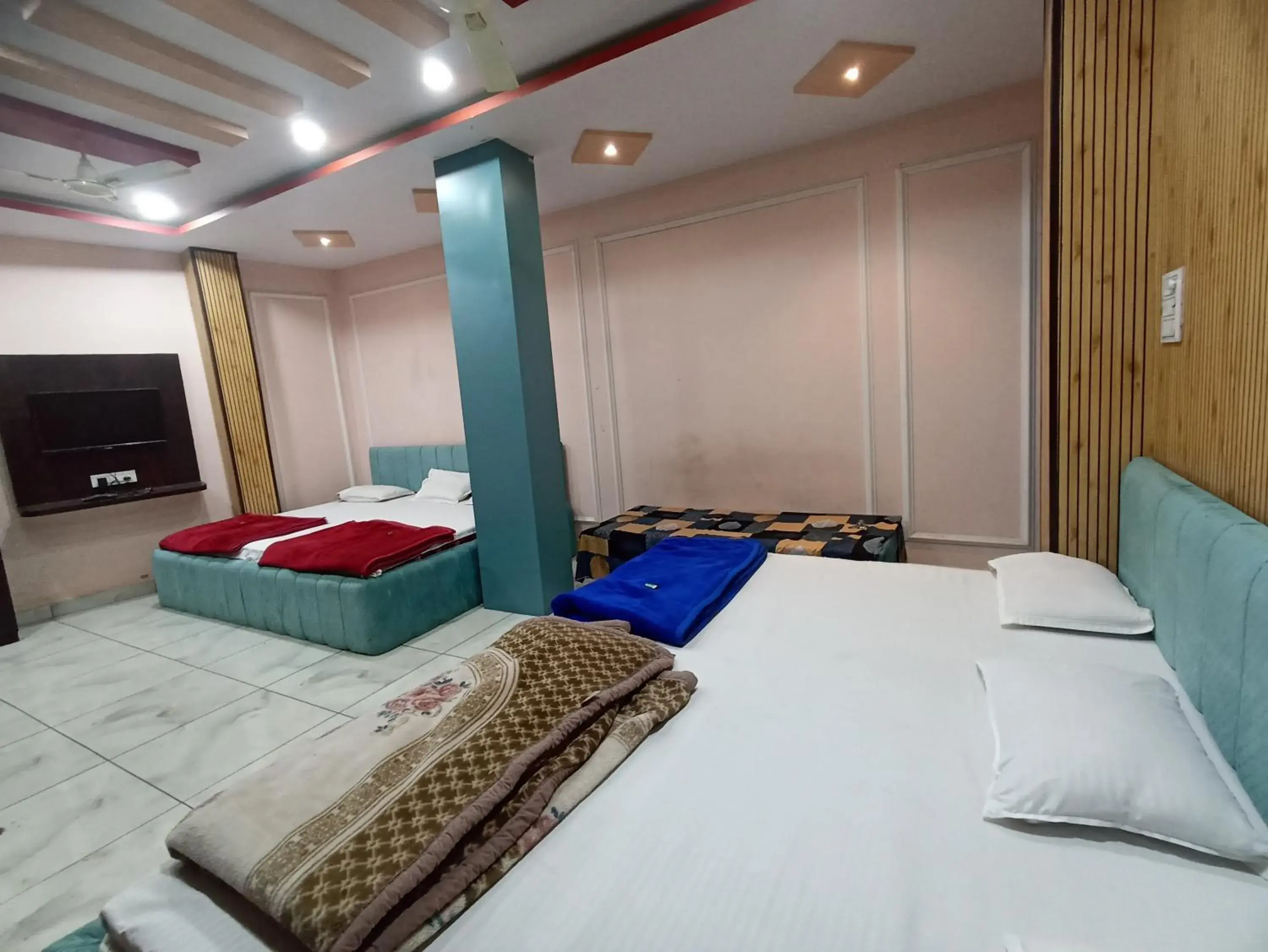 Family Room in Hotel Shree Krishna Palace Family Room in Hotel Shree Krishna Palace