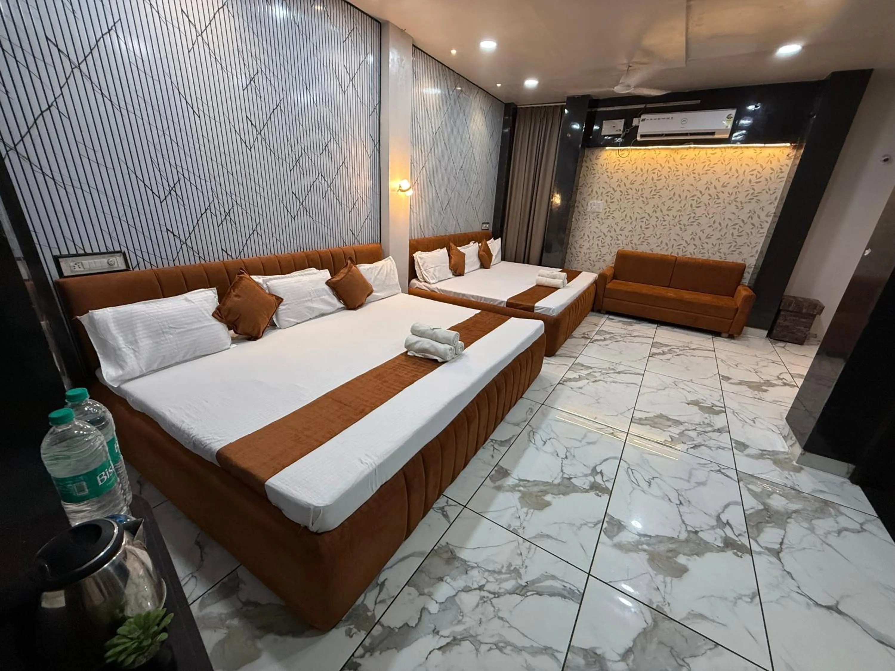 Bed in Hotel Shree Krishna Palace