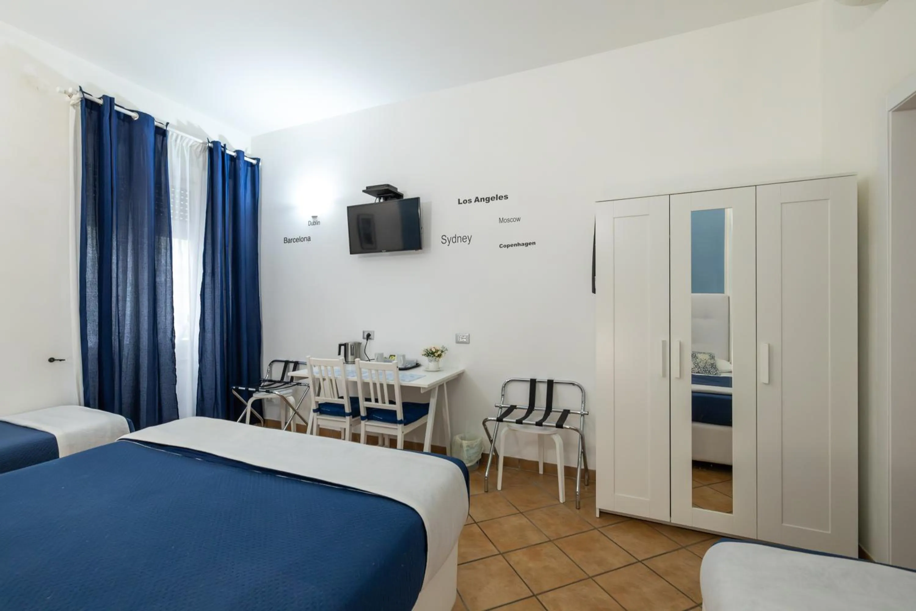 Photo of the whole room, Bed in Casa Lollobrigida