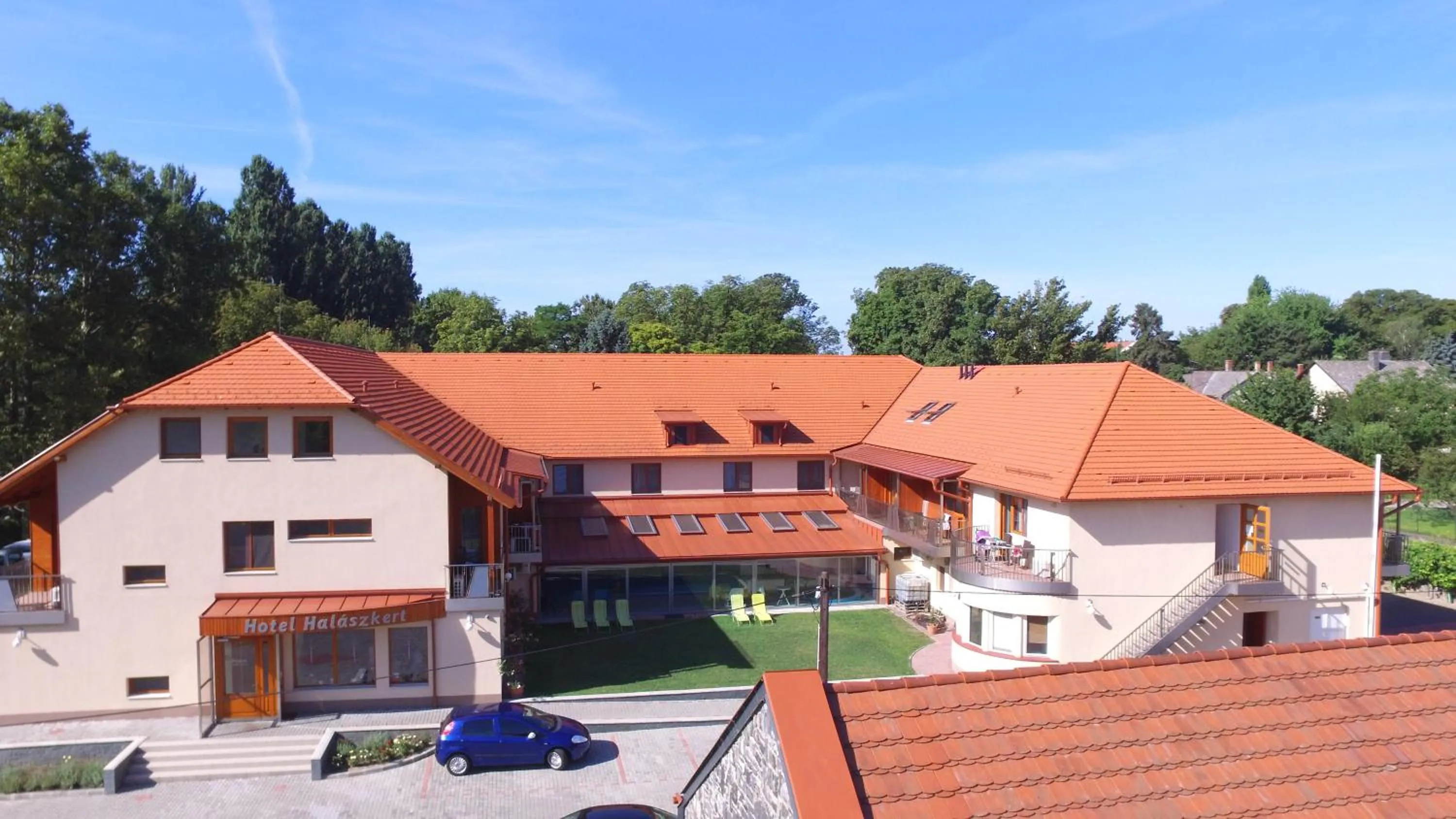 Property building in Hotel Halászkert Badacsony