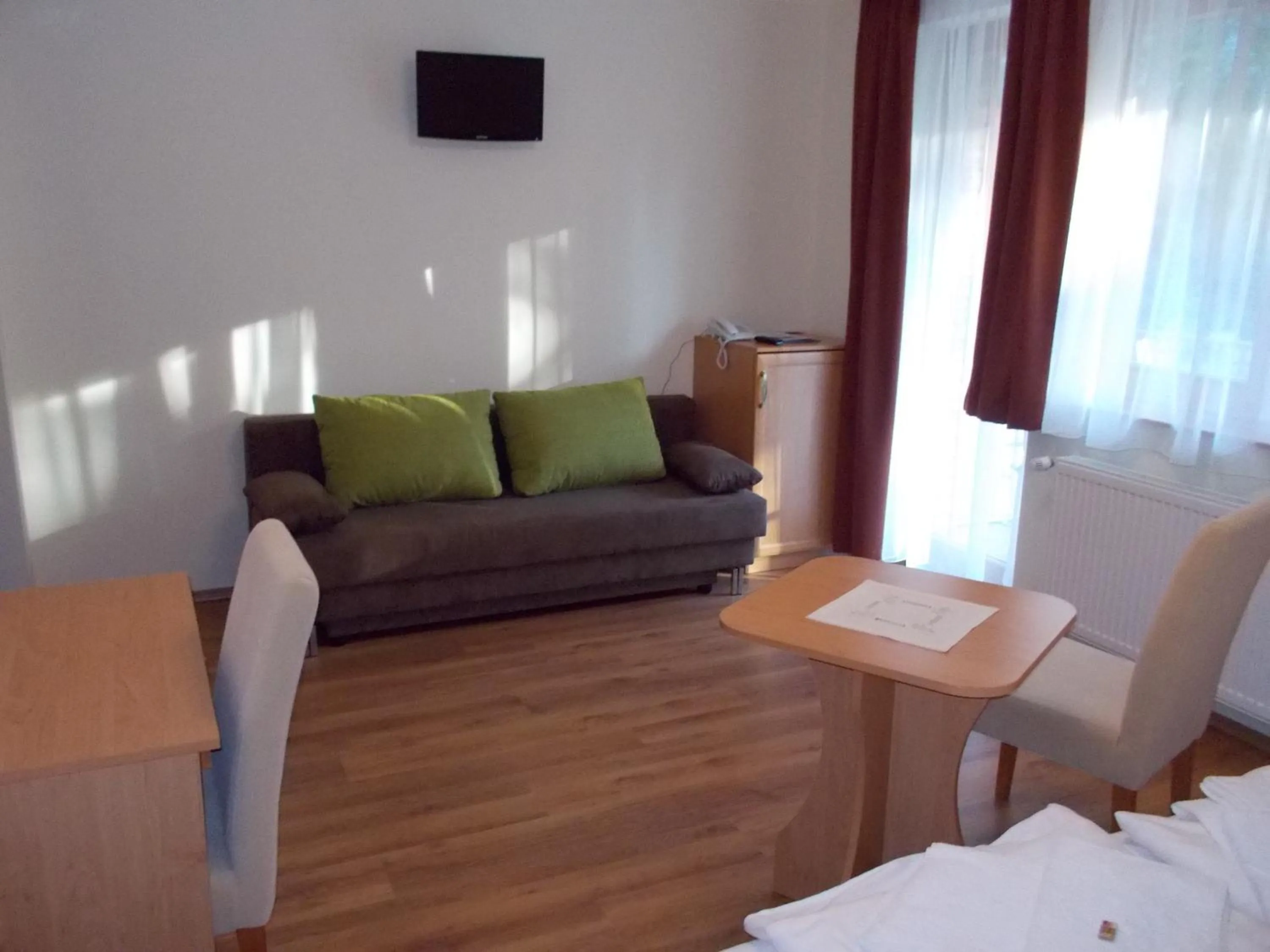 Decorative detail, Bed in Hotel Halászkert Badacsony