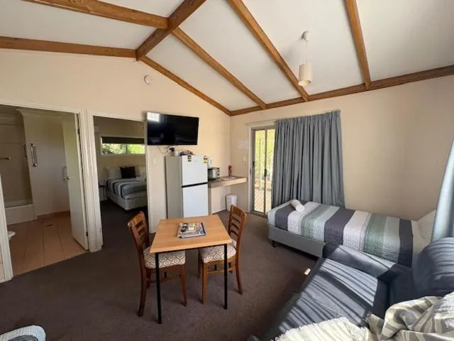 Mitchell Motel & Cabins