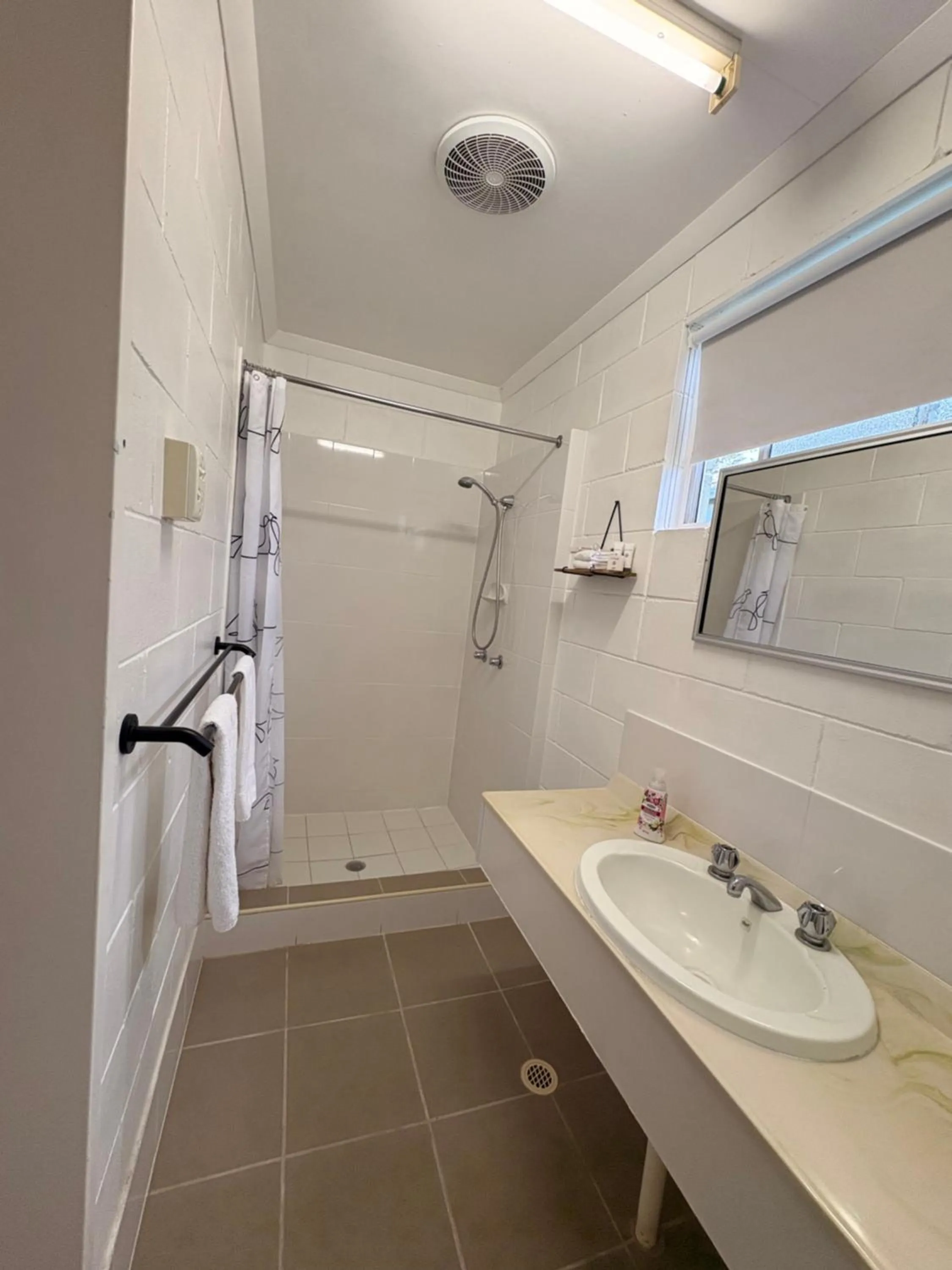 Mitchell Motel & Cabins