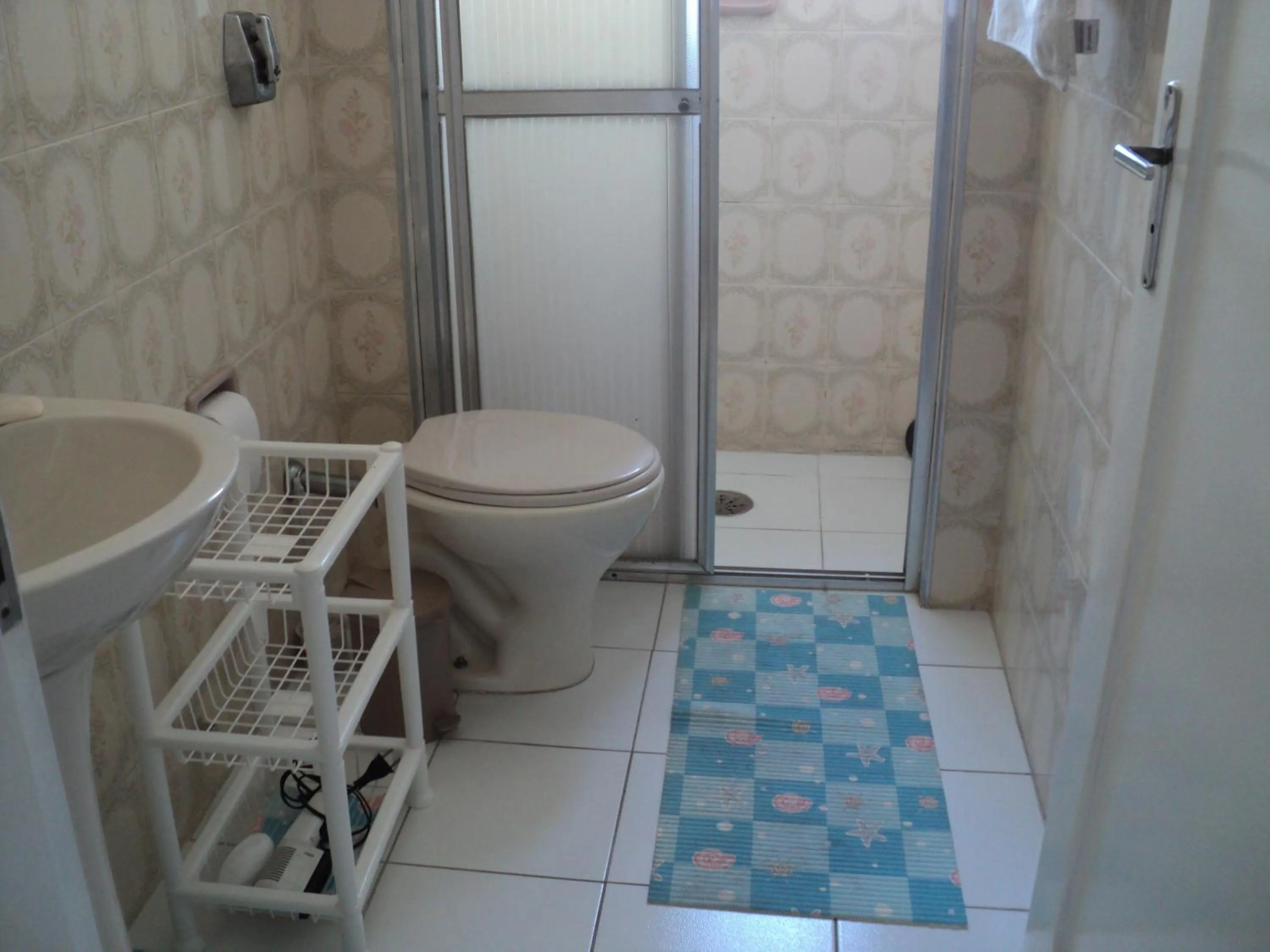 Shower in Apartamento Aconchegante