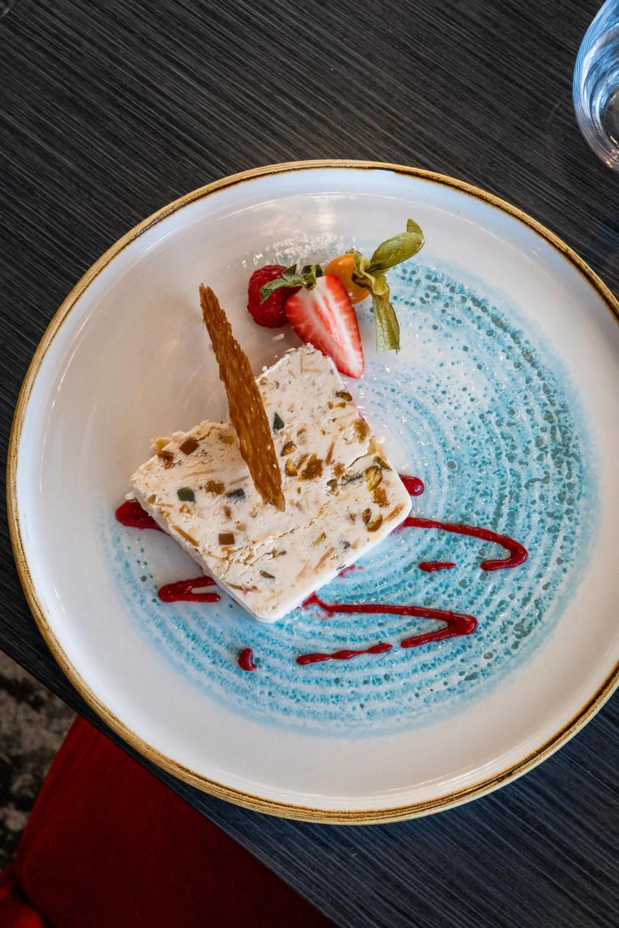 Food in Le Grand Hôtel de la Marine "face à la mer"