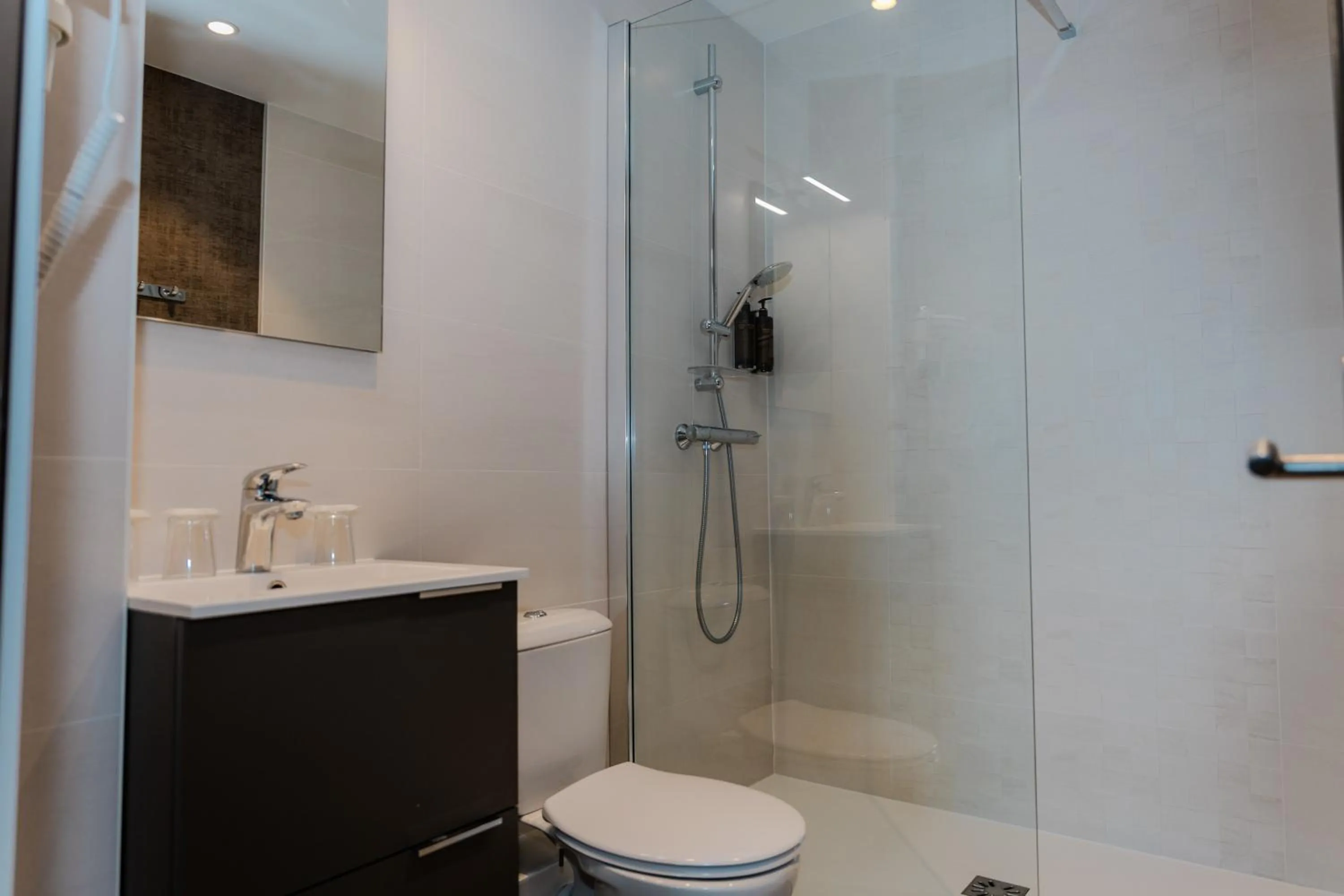 Bathroom in Le Grand Hôtel de la Marine "face à la mer"