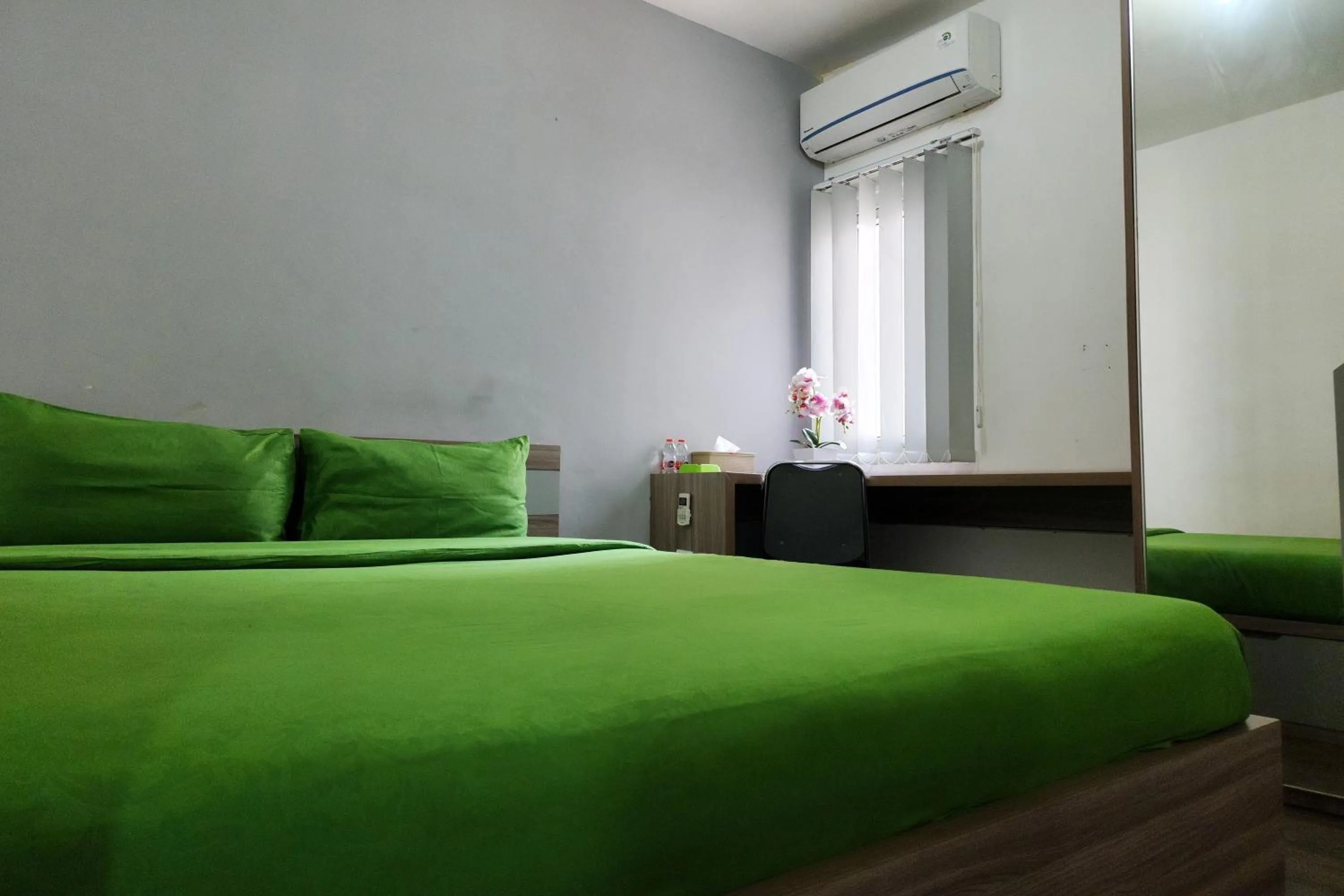 Bed in Barata Hotel Near Bandara Soekarno Hatta