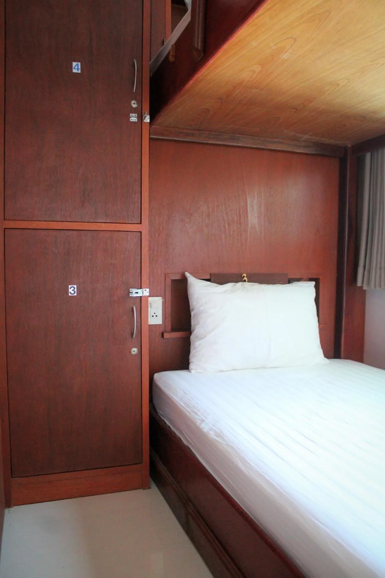 Bed in Phangan Barsay Hostel