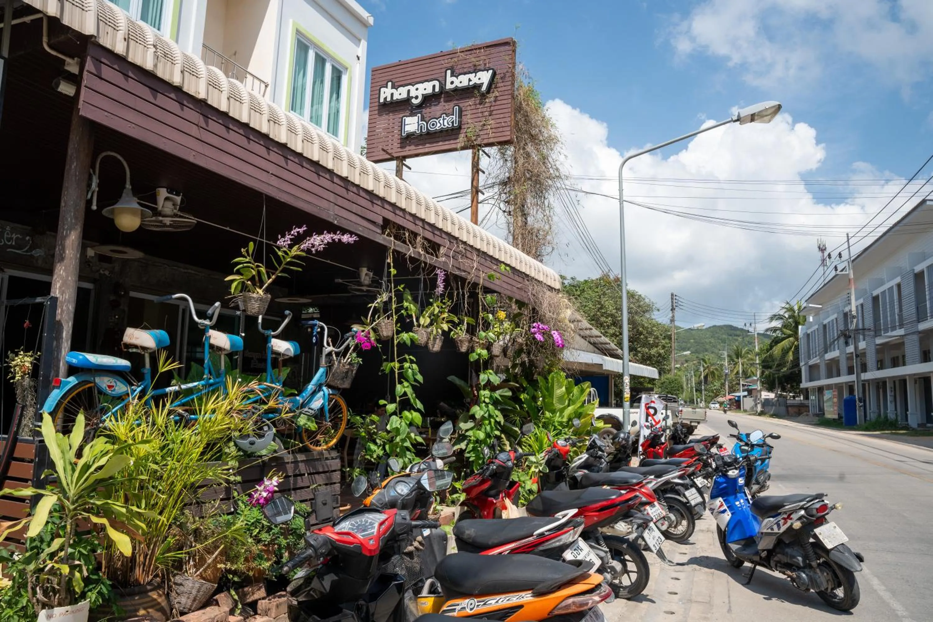 Phangan Barsay Hostel