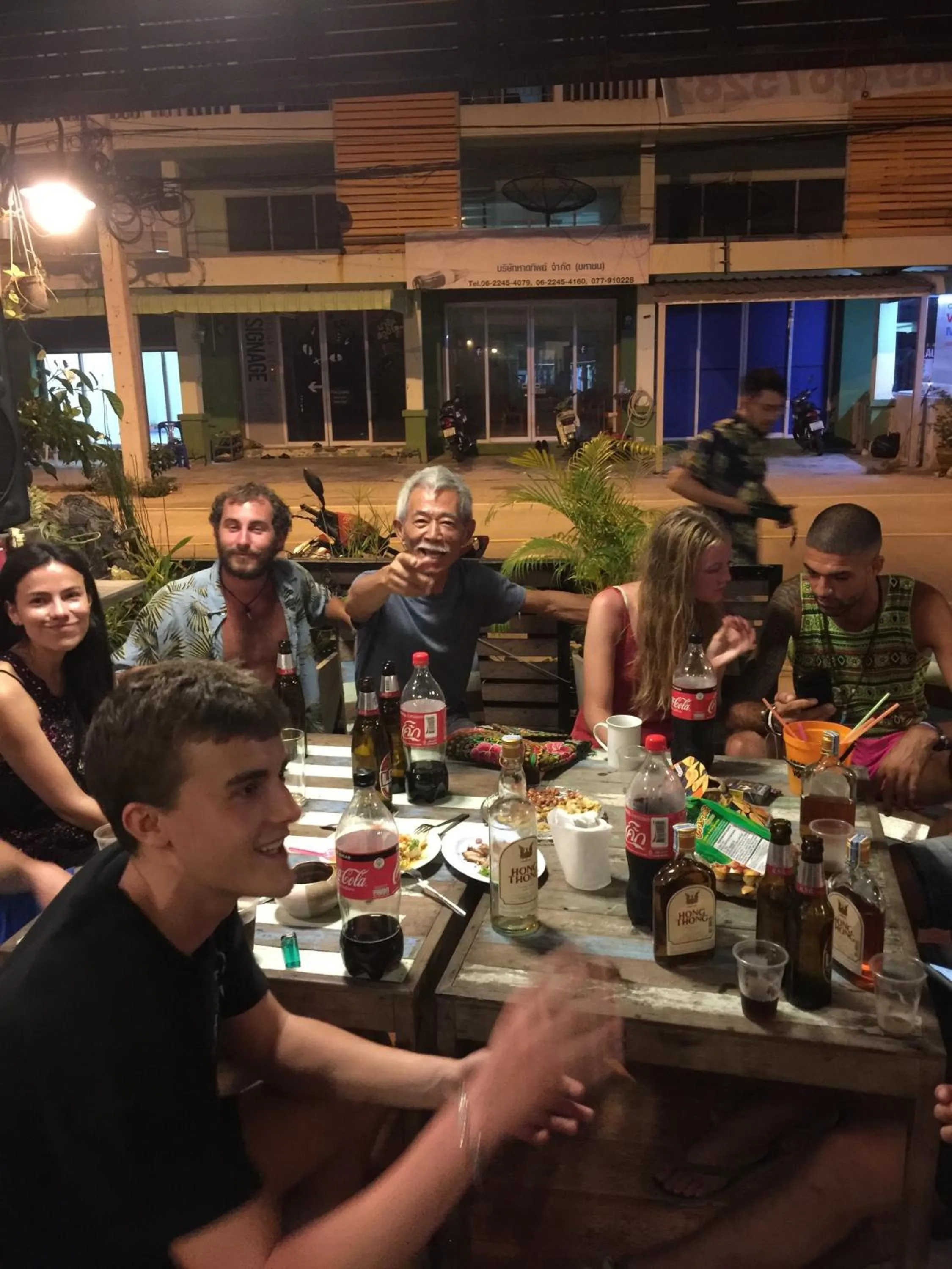 Restaurant/places to eat in Phangan Barsay Hostel
