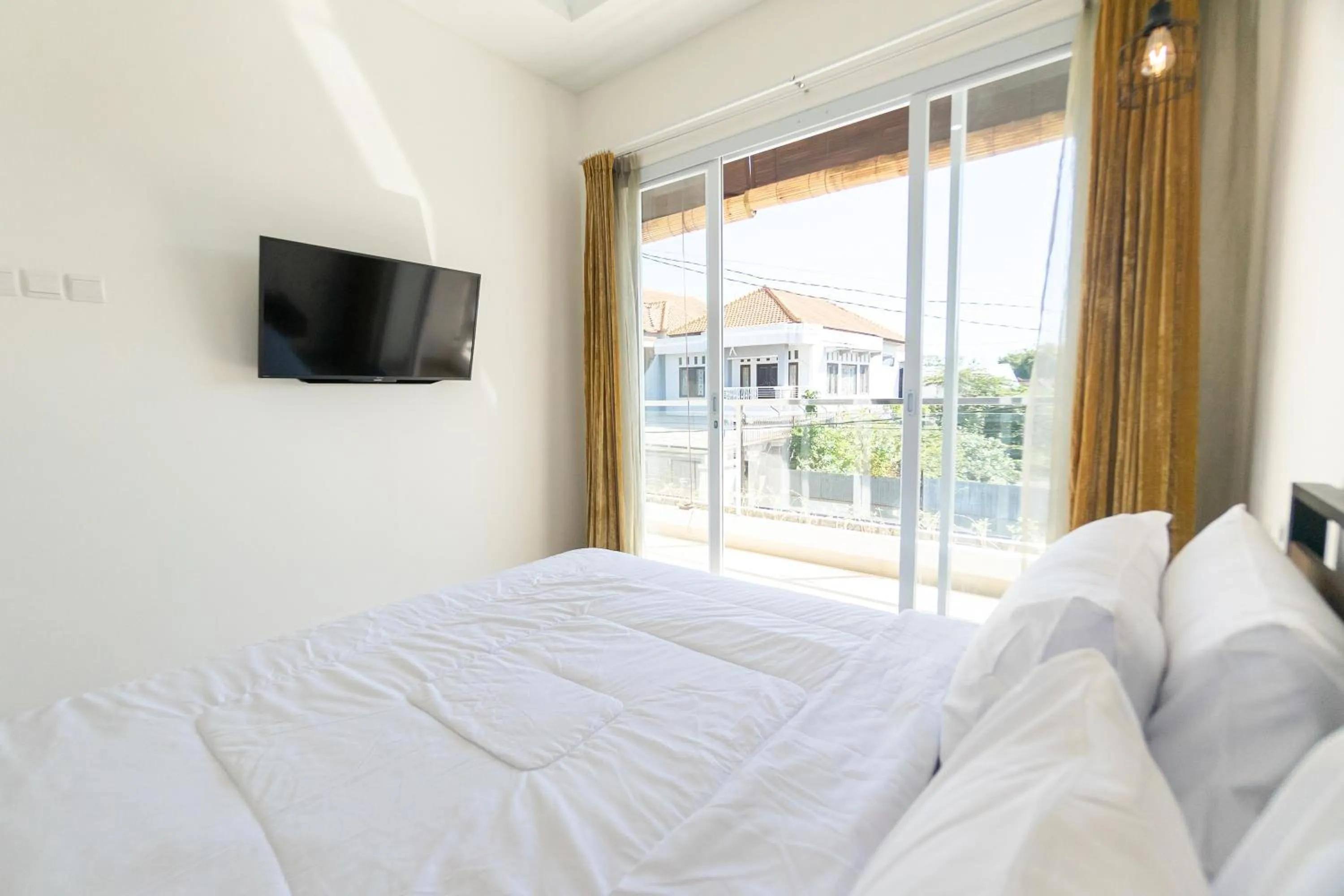 Bed in Villa Berlian Kuta