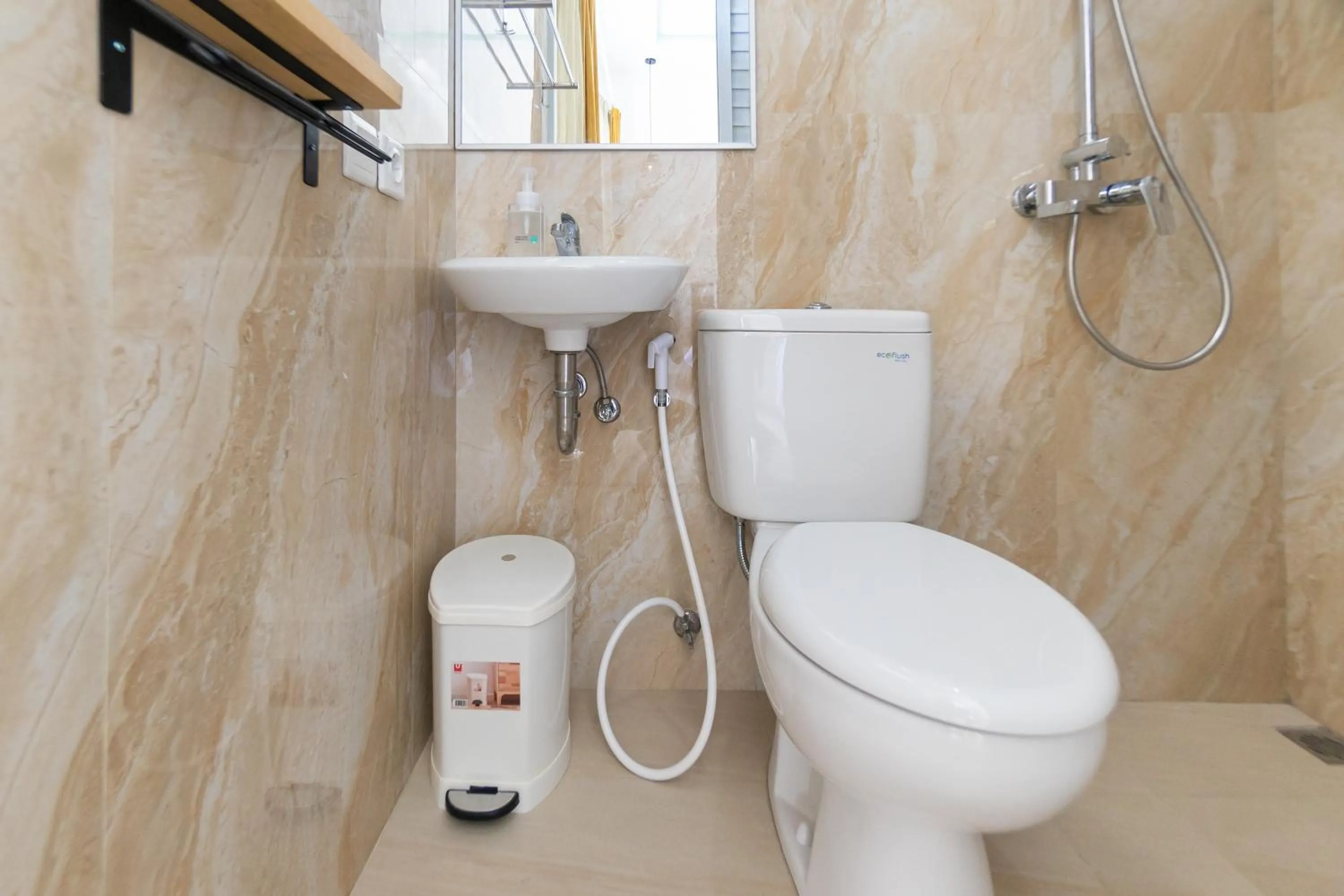 Toilet in Villa Berlian Kuta