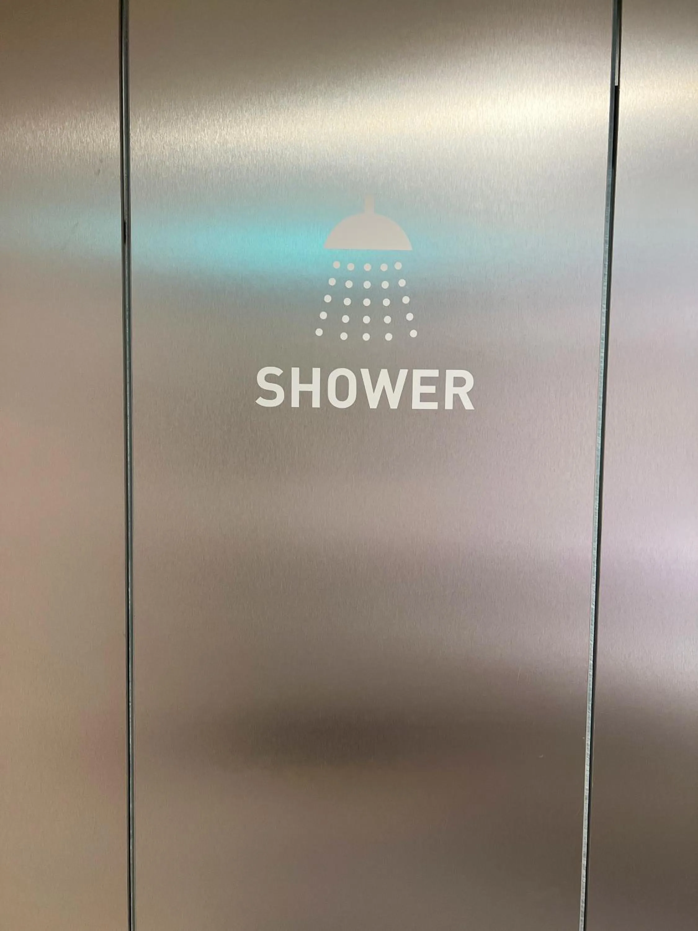 Shower in Seoul Cube Jongro