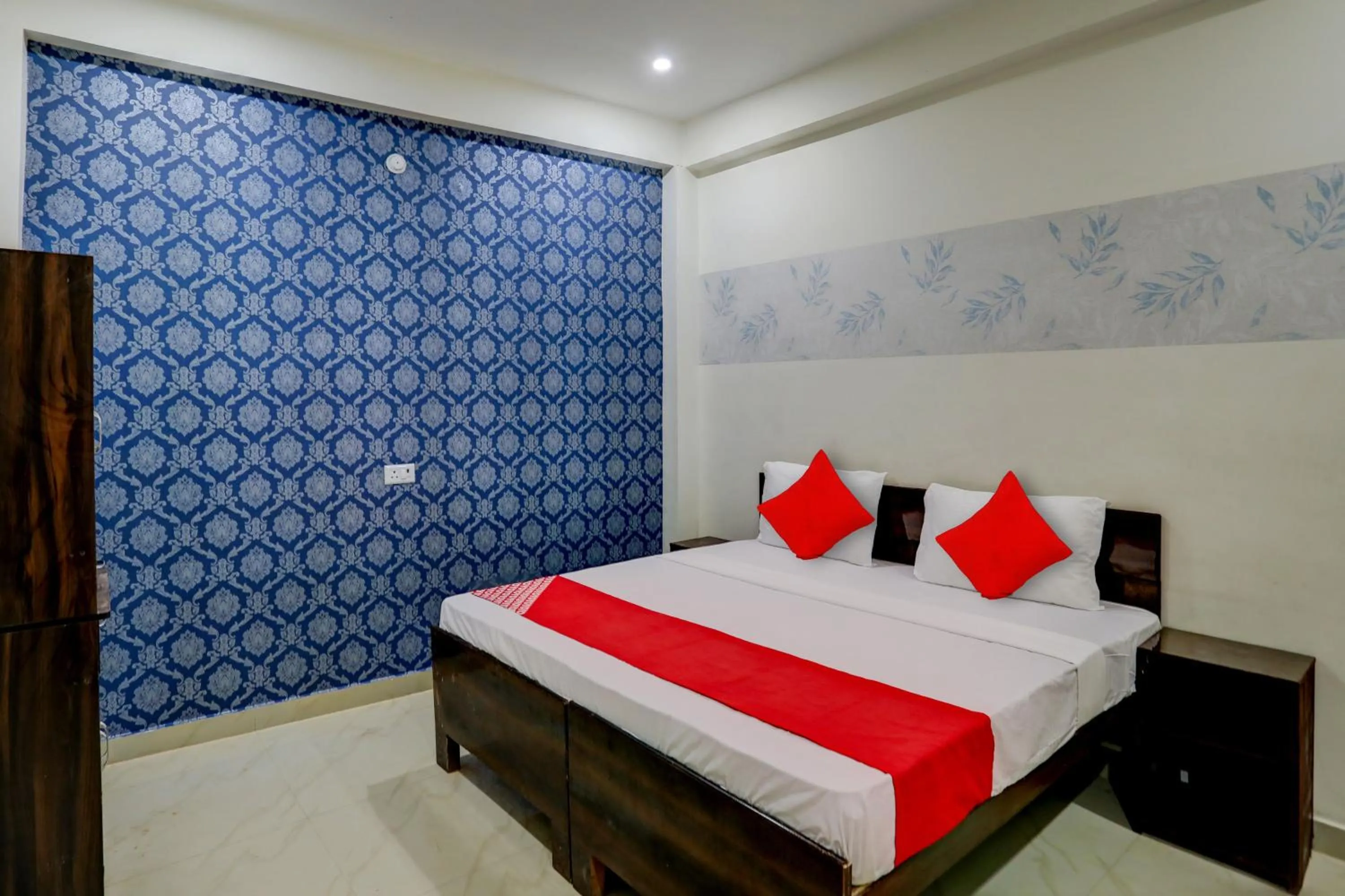 Bedroom, Bed in Hotel O The Raghav Villa