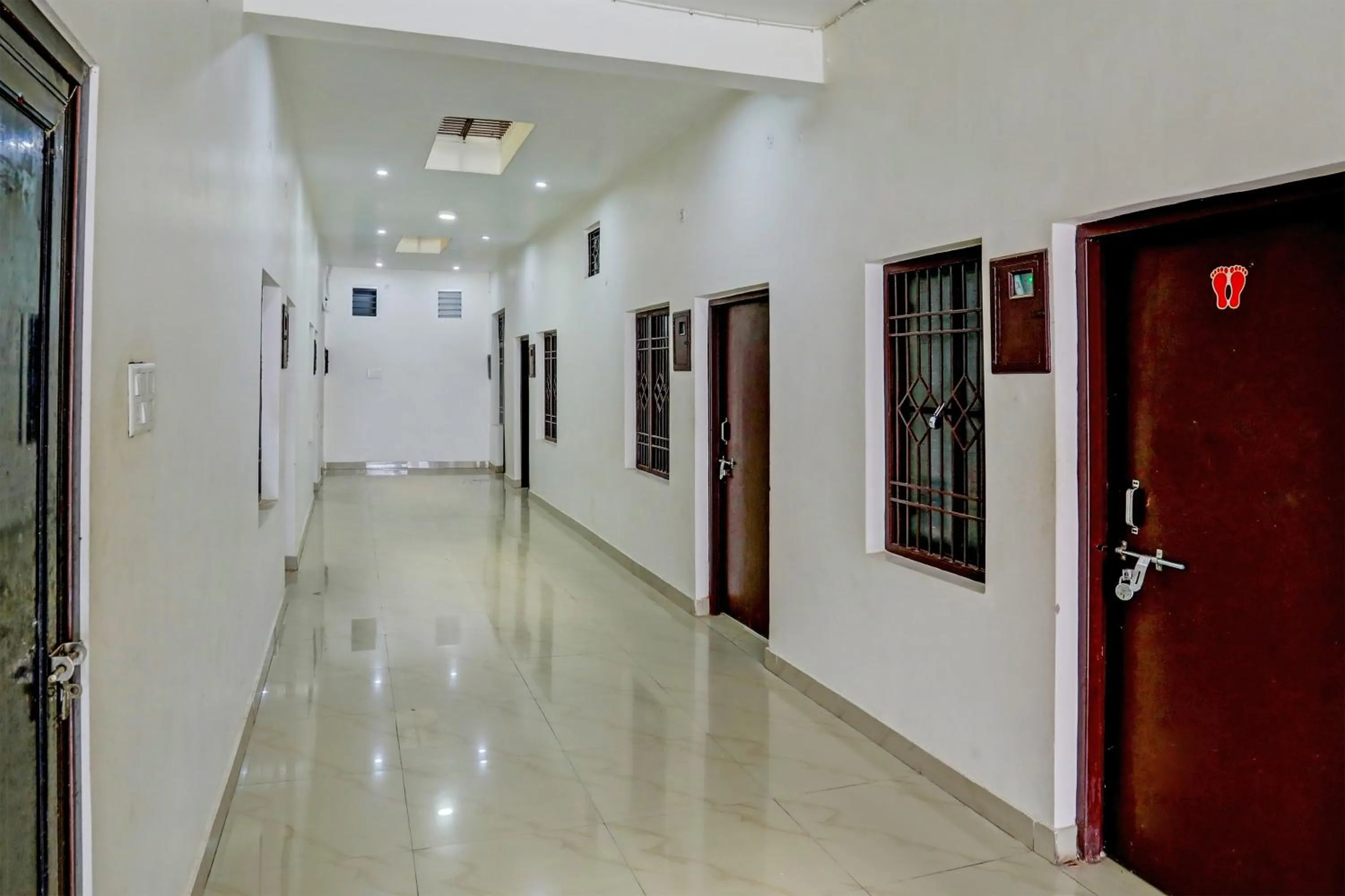 Lobby or reception in Hotel O The Raghav Villa