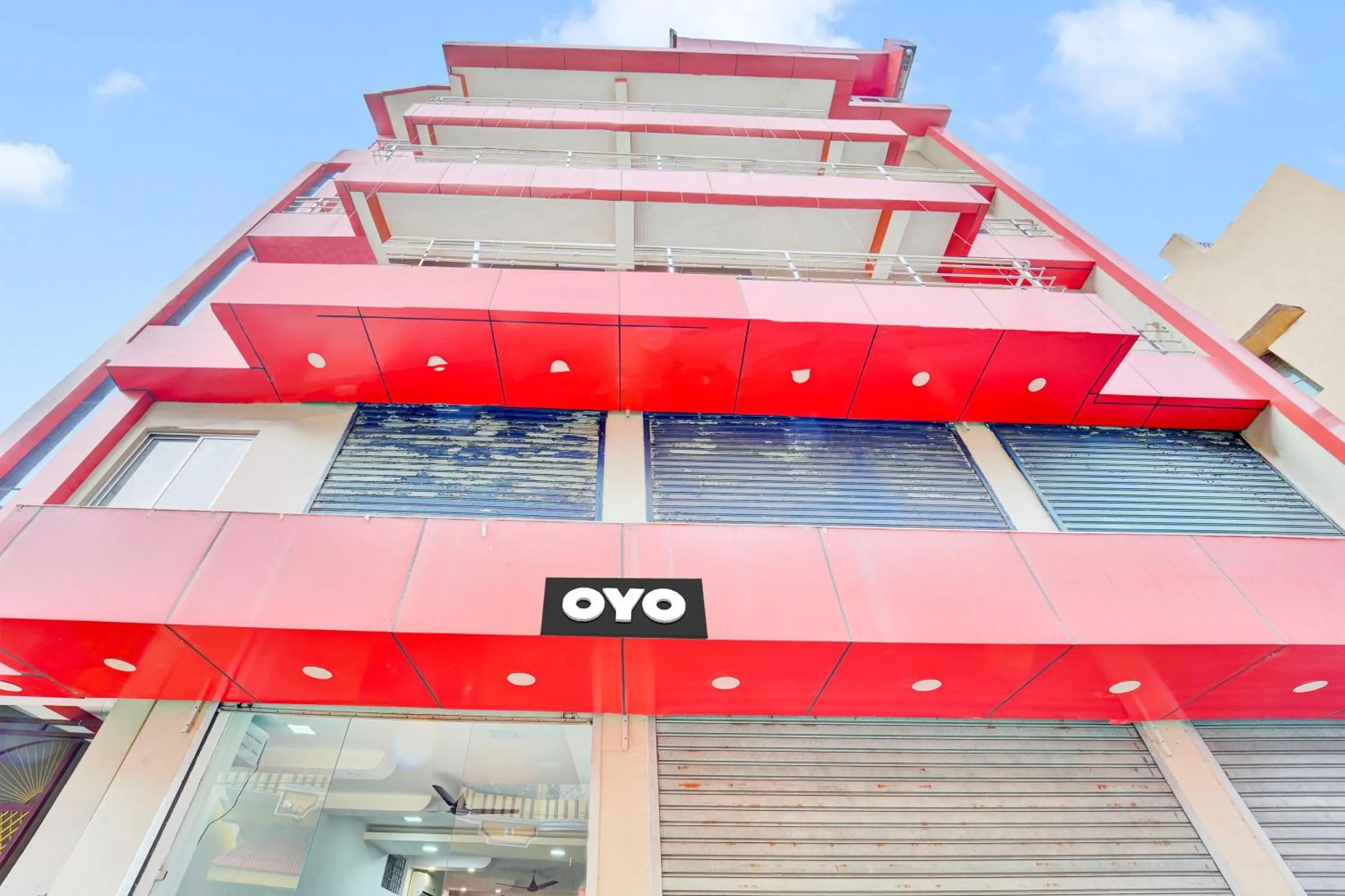 Facade/entrance in Hotel O Shakti Inn