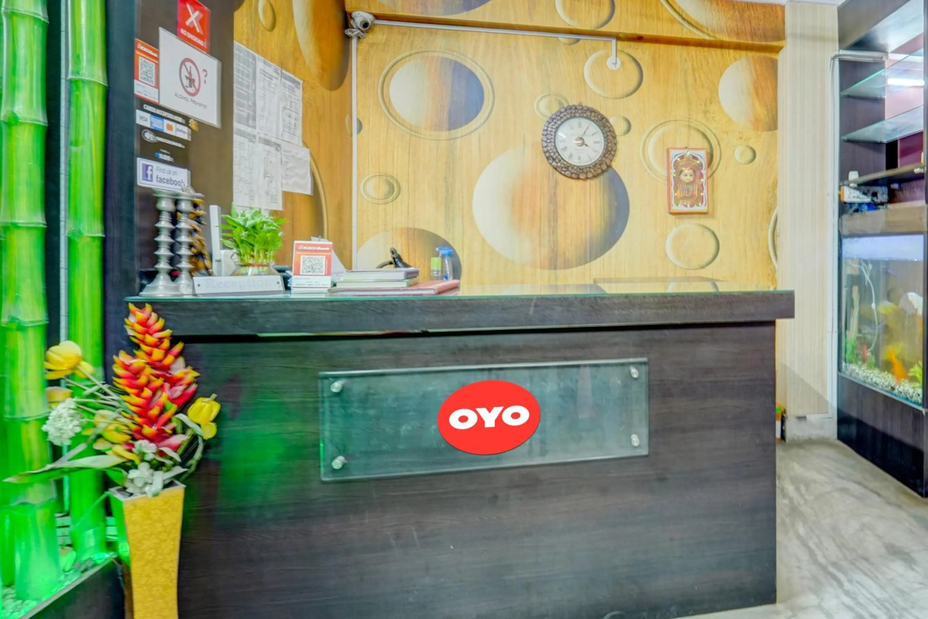 Lobby or reception in Super OYO Flagship Hotel New Savera