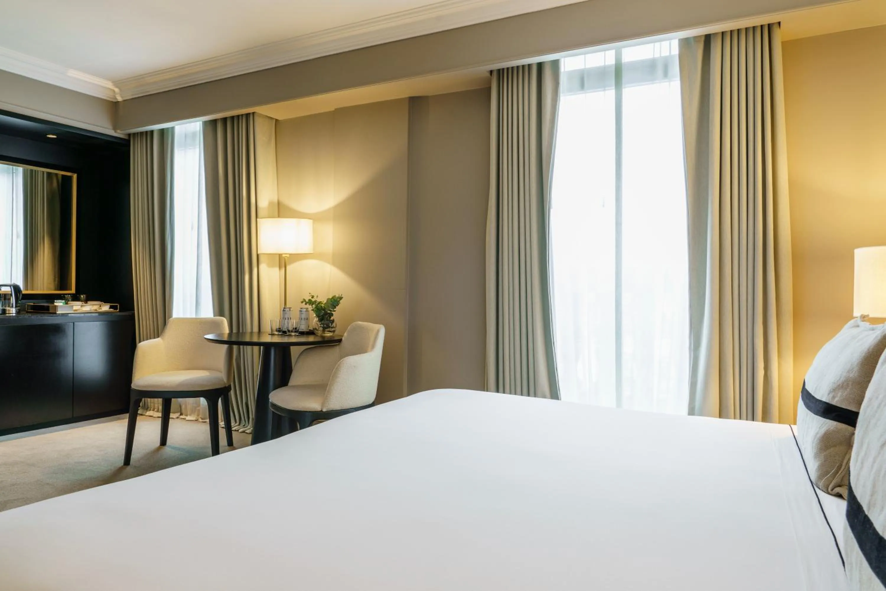 Photo of the whole room, Bed in Casa Lucia Member of Melia Collection