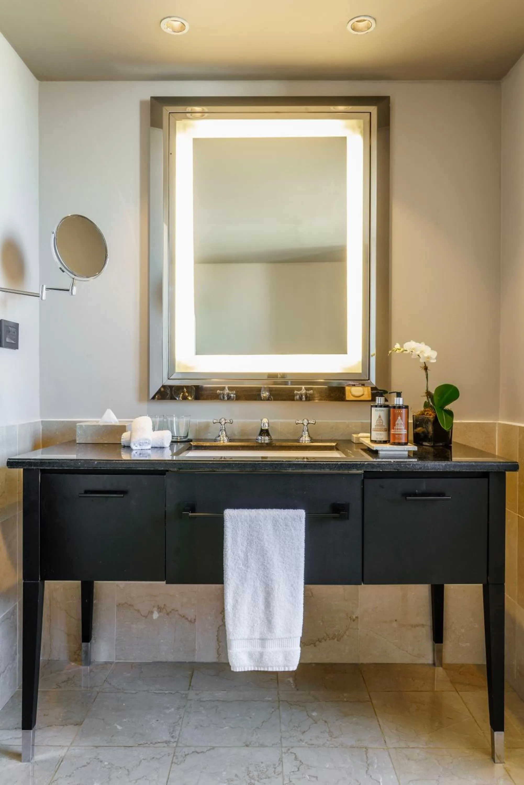 Toilet in Casa Lucia Member of Melia Collection