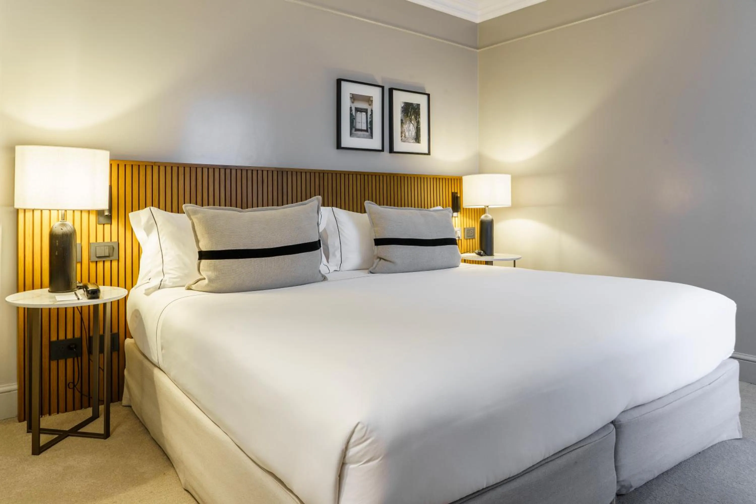 Photo of the whole room, Bed in Casa Lucia Member of Melia Collection