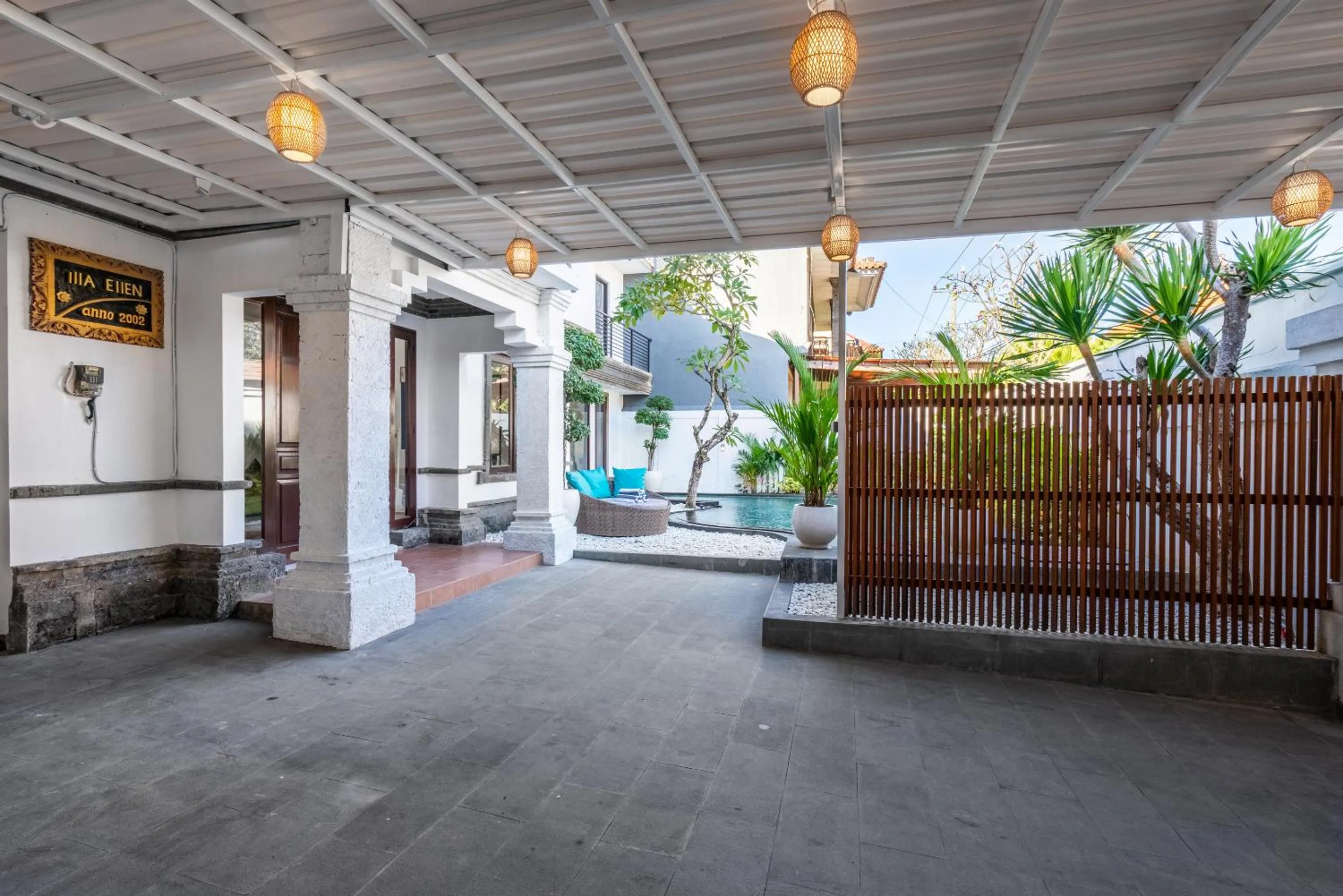 Parking in Villa Sky View - Seminyak