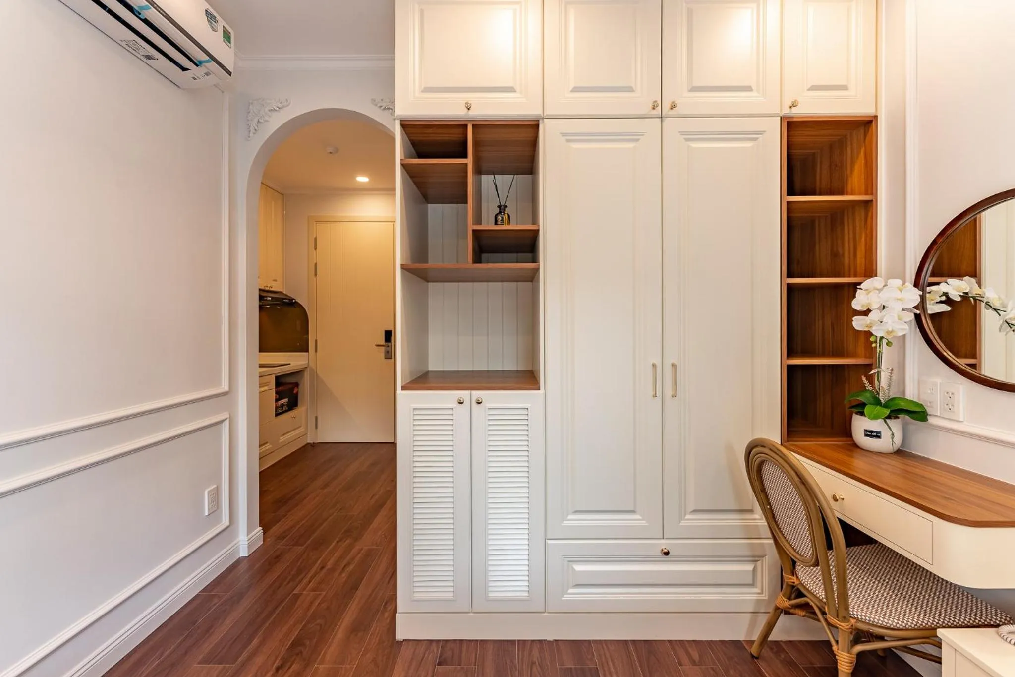 Golden Sun Apartment & Hotel