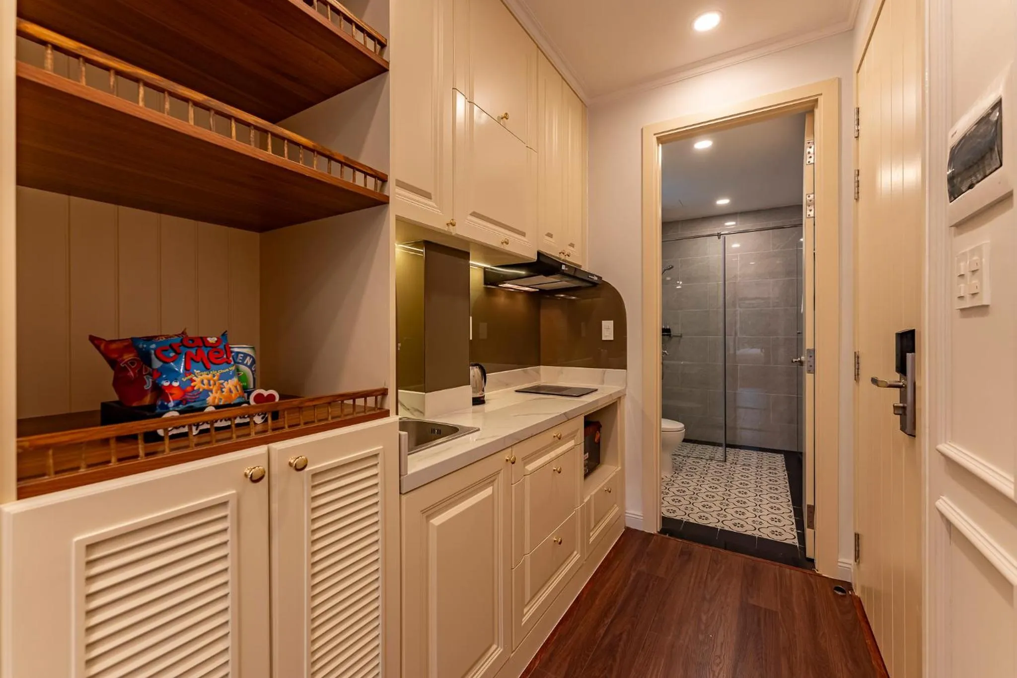 Golden Sun Apartment & Hotel