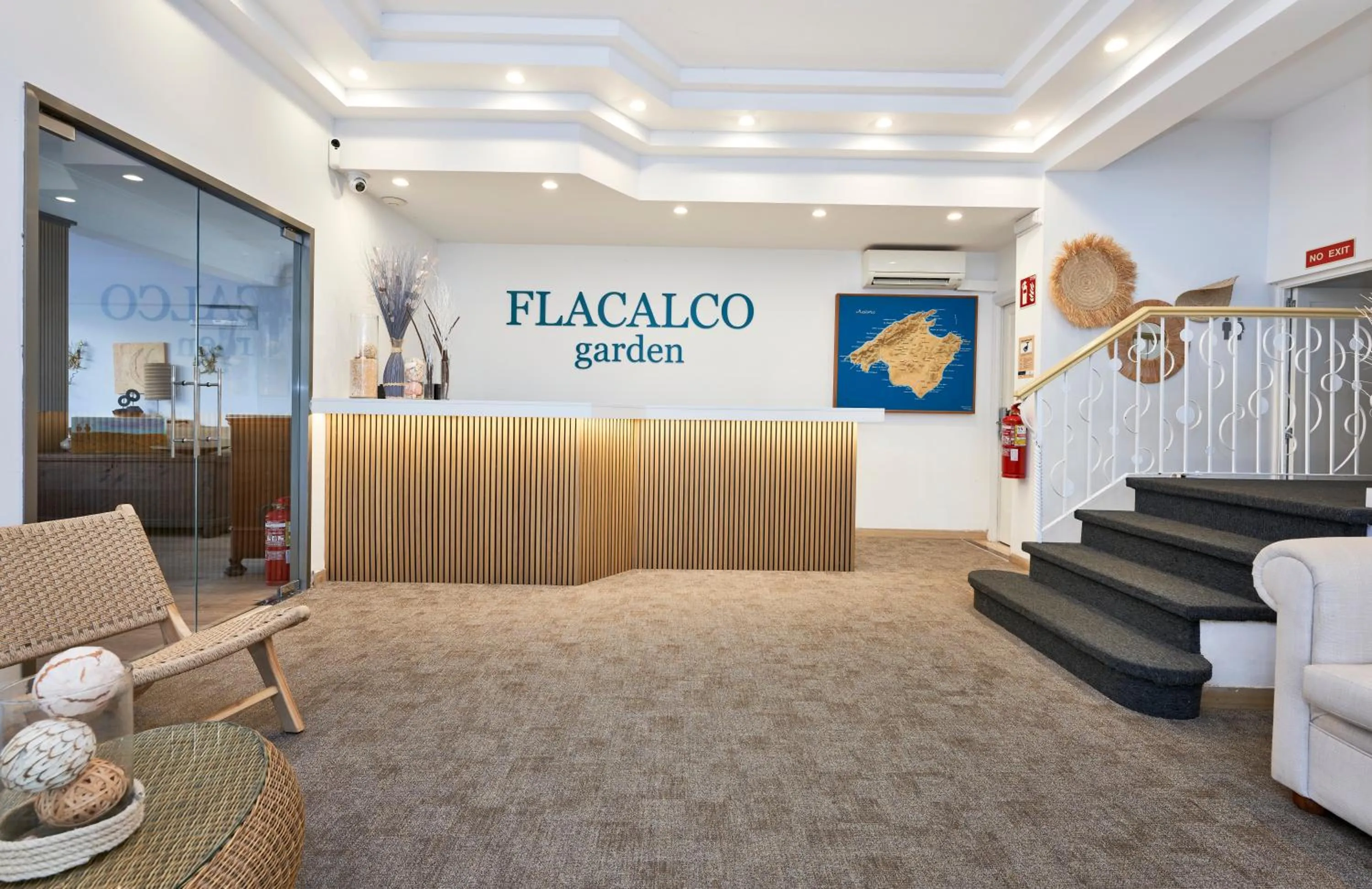 Property building in Petit Garden Hotel by Flacalco