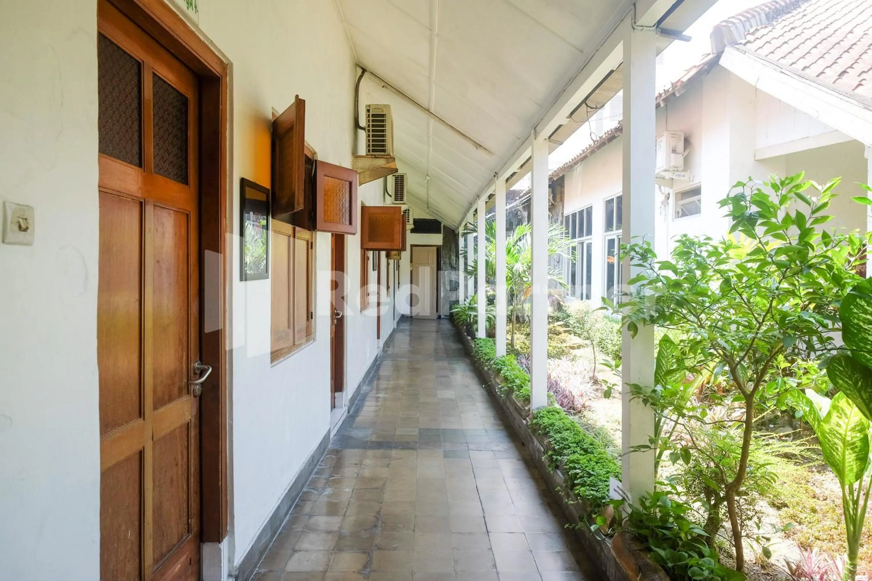 Property building in Hotel Limaran 1 Syariah Malioboro Mitra RedDoorz