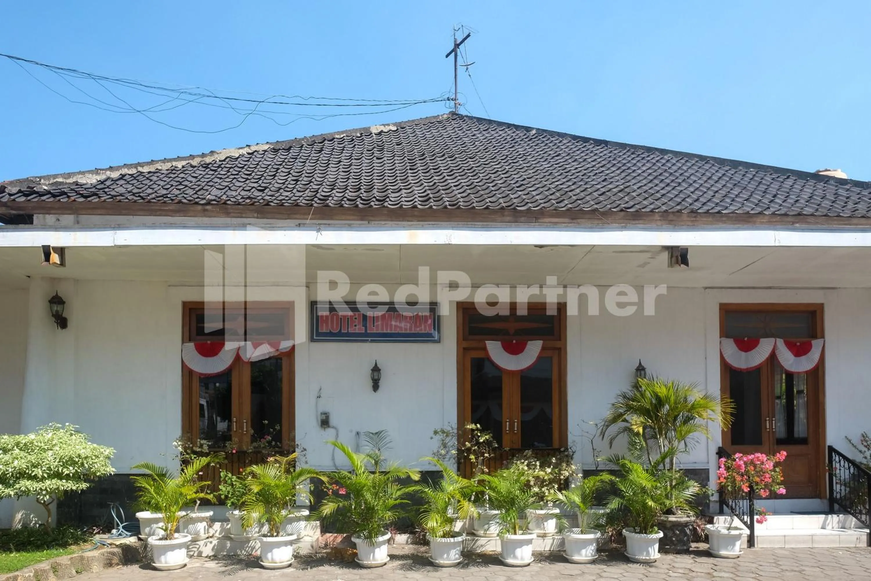 Property building in Hotel Limaran 1 Syariah Malioboro Mitra RedDoorz