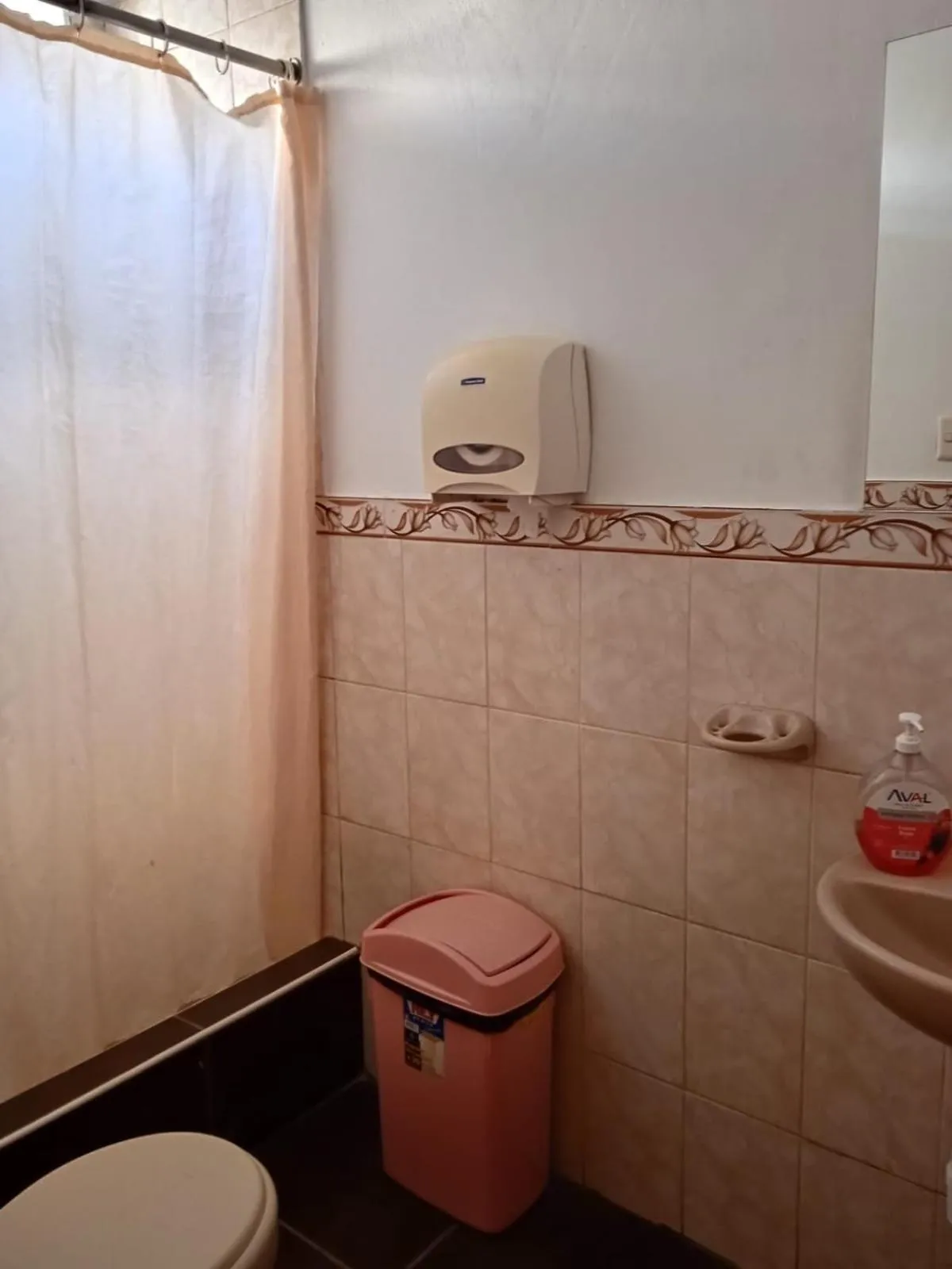 Bathroom in Hostal Huacachina Sunset