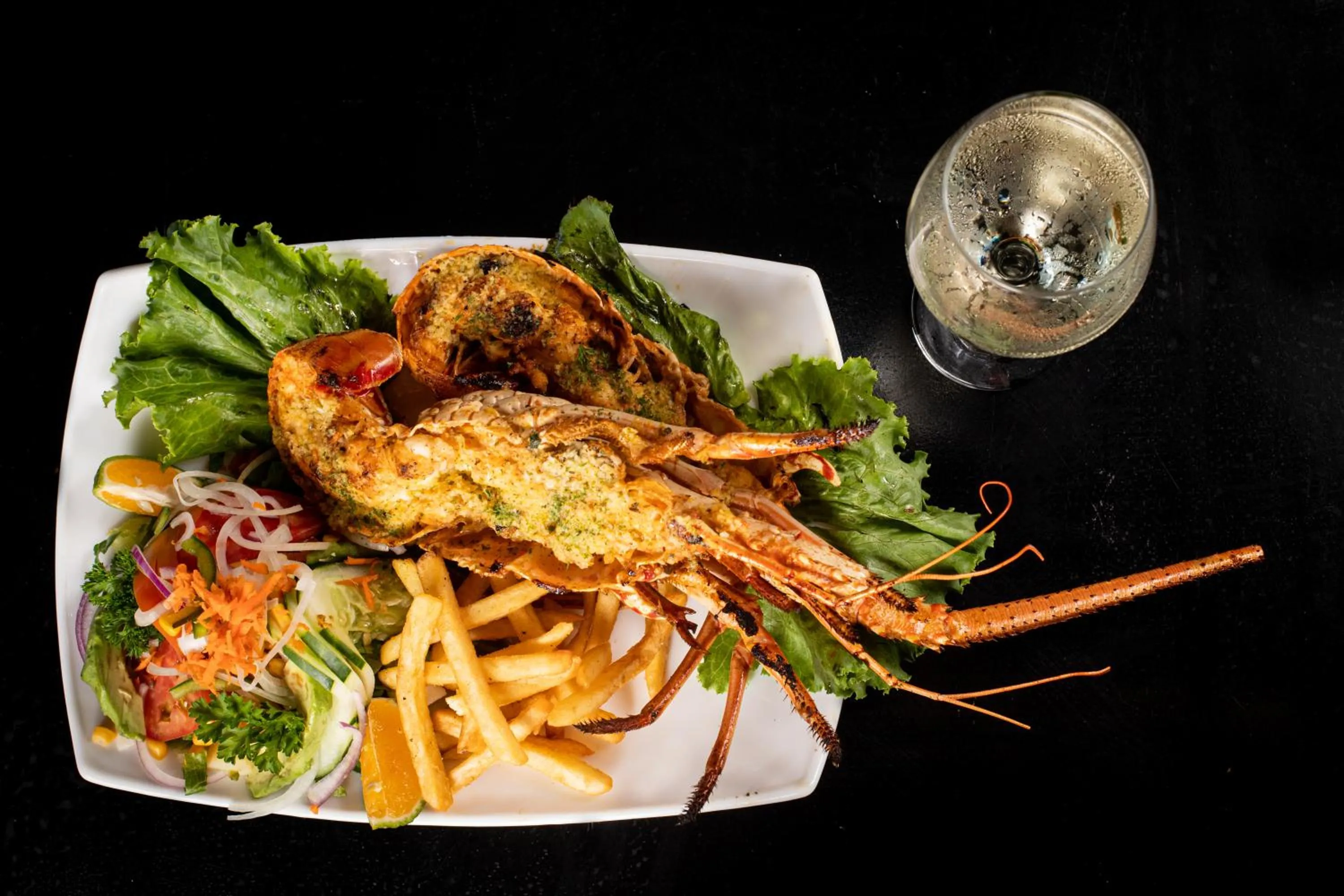 Food and drinks in El Faro Containers Beach Hotel