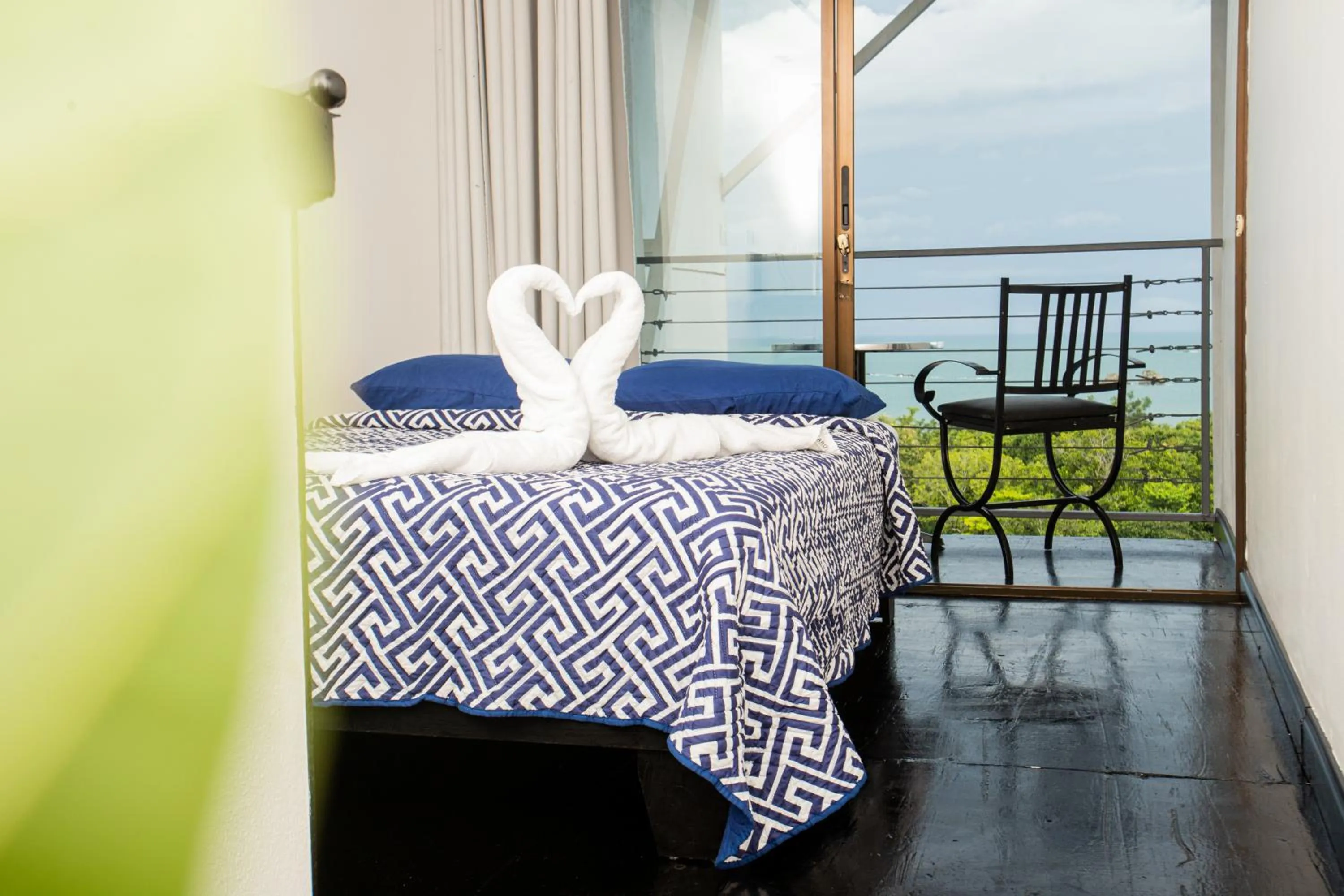 Photo of the whole room, Bed in El Faro Containers Beach Hotel