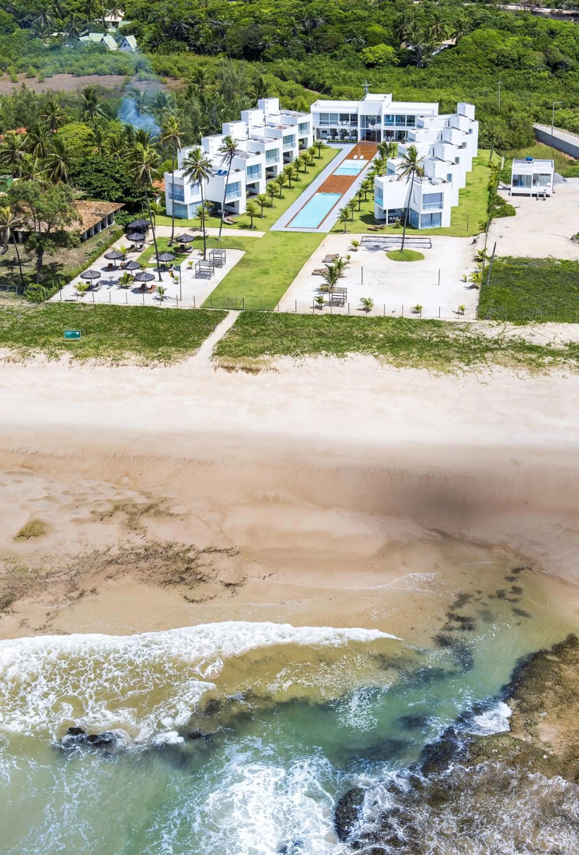 Bird's eye view in B Blue Beachouses