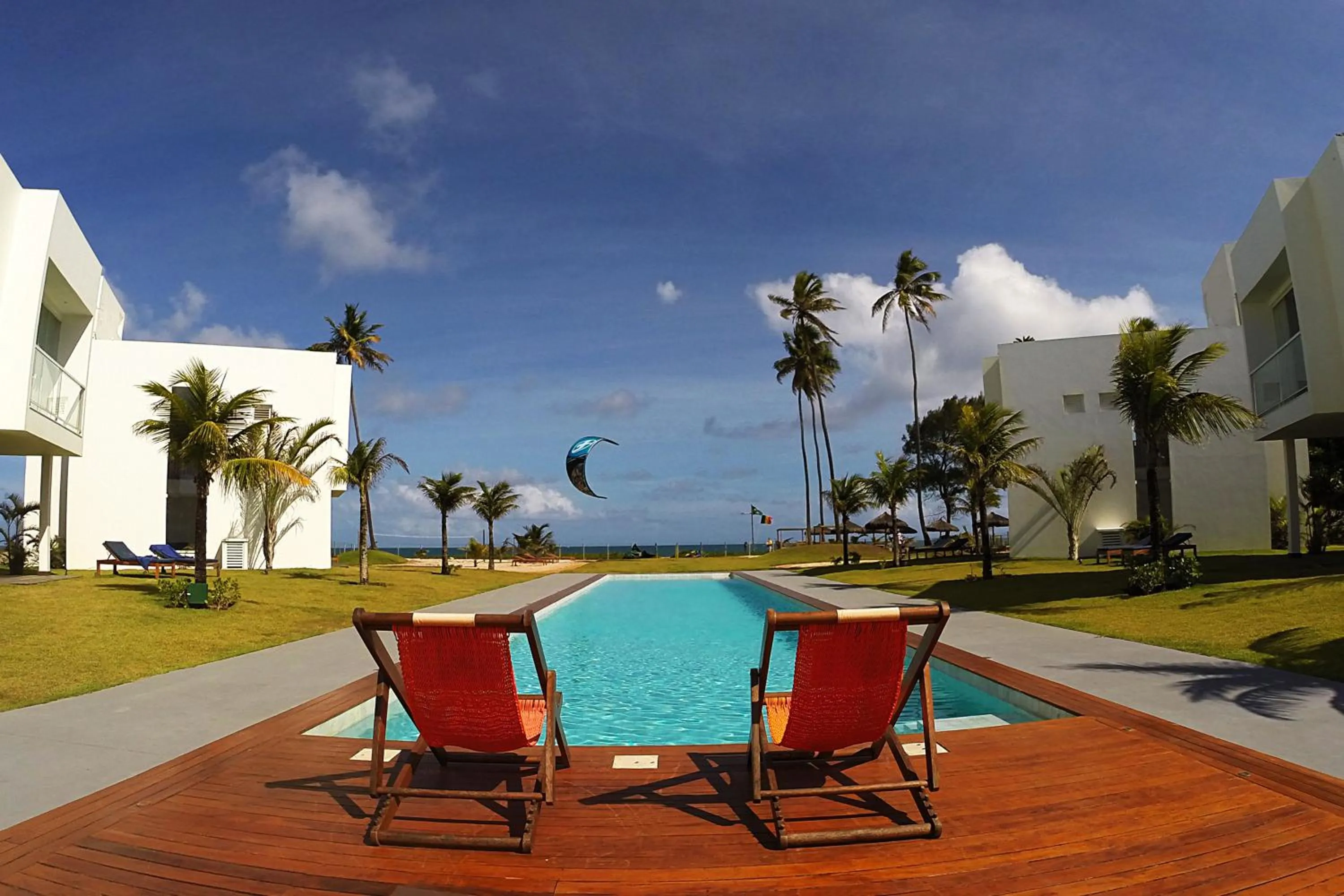 Day in B Blue Beachouses