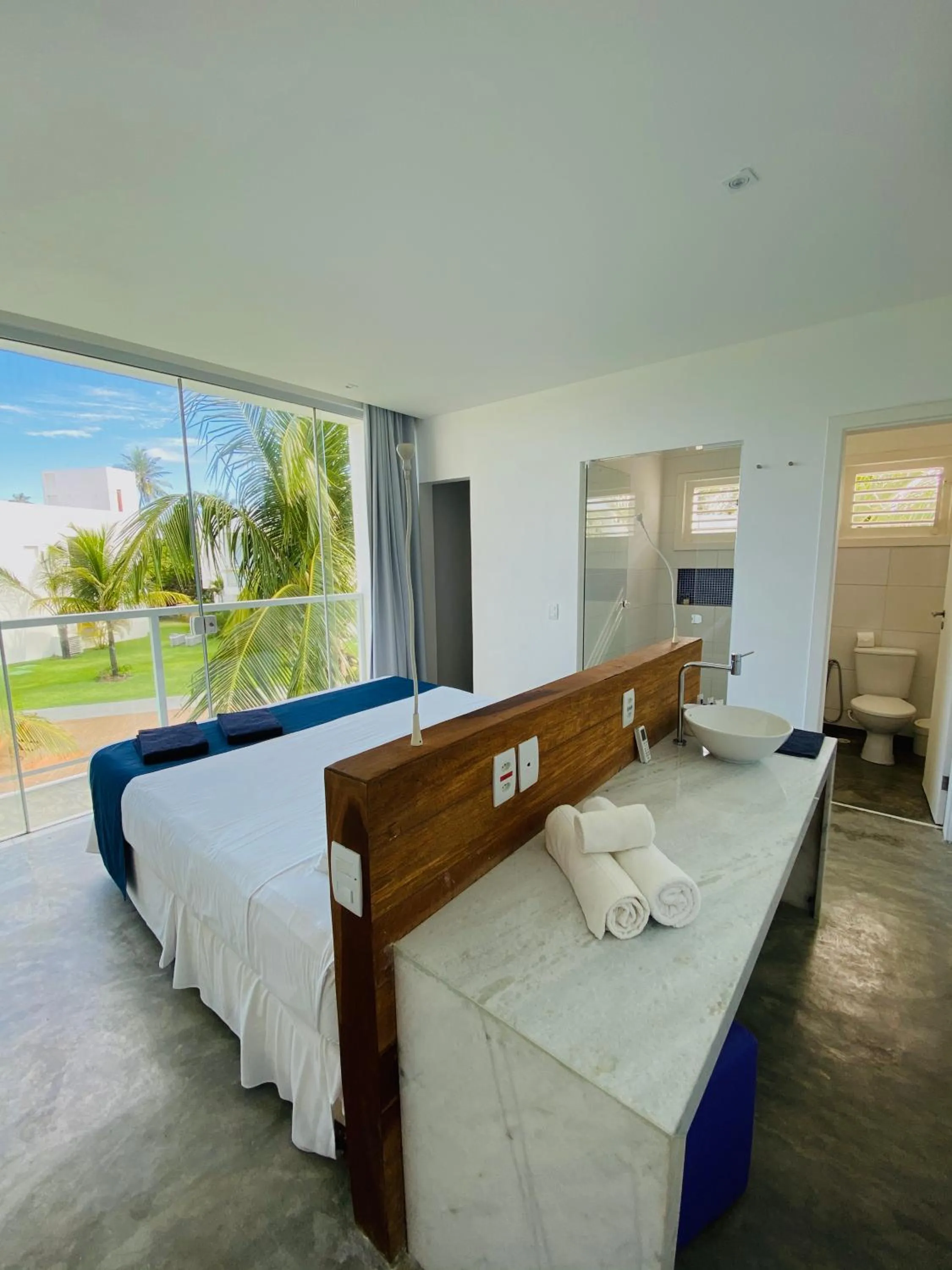 Bed in B Blue Beachouses